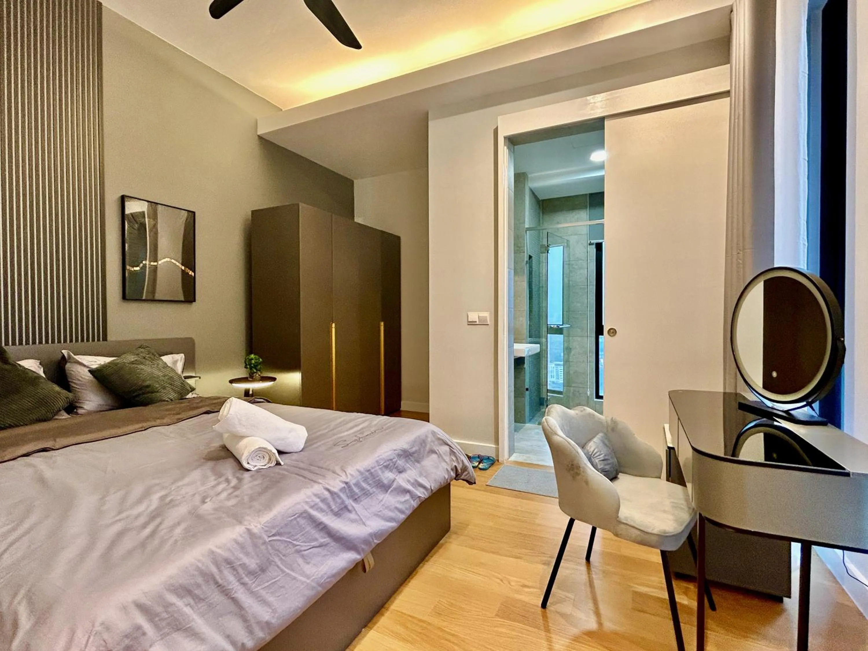 Bed in KL Central 33rd Floor KLCC view