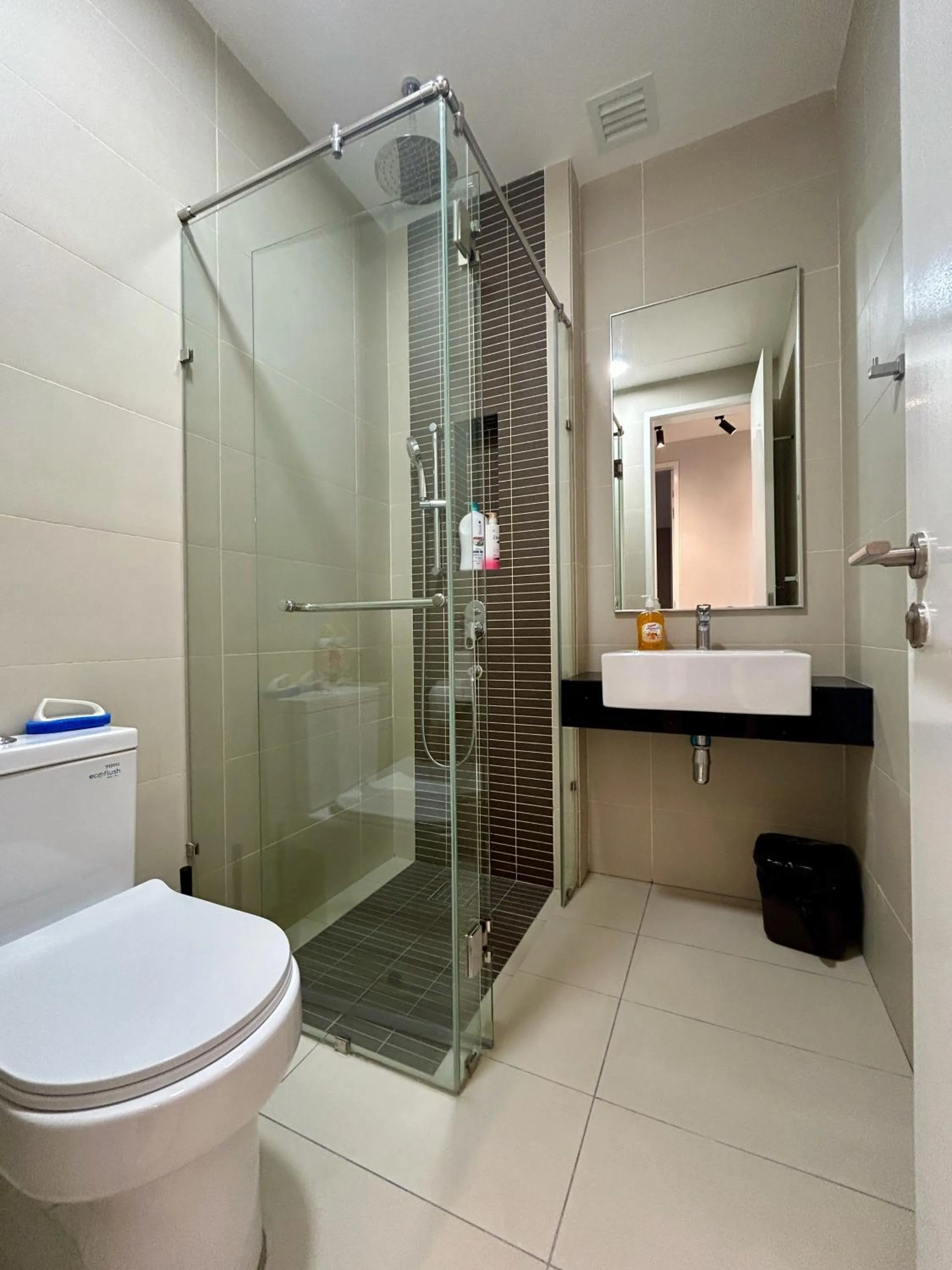 Shower in KL Central 33rd Floor KLCC view