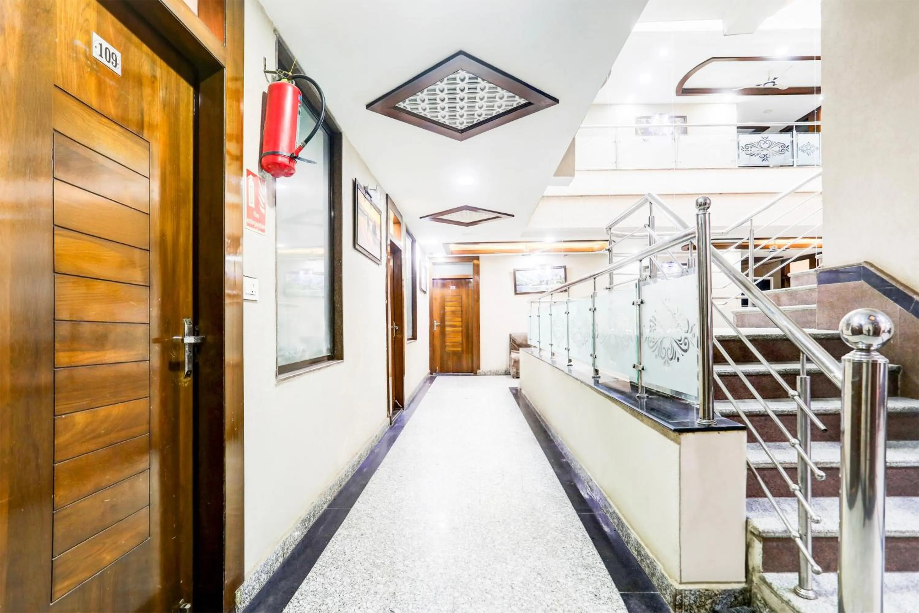Lobby or reception in Super Collection O Kampoo Tiraha Road Formerly Siddhi Vinayak