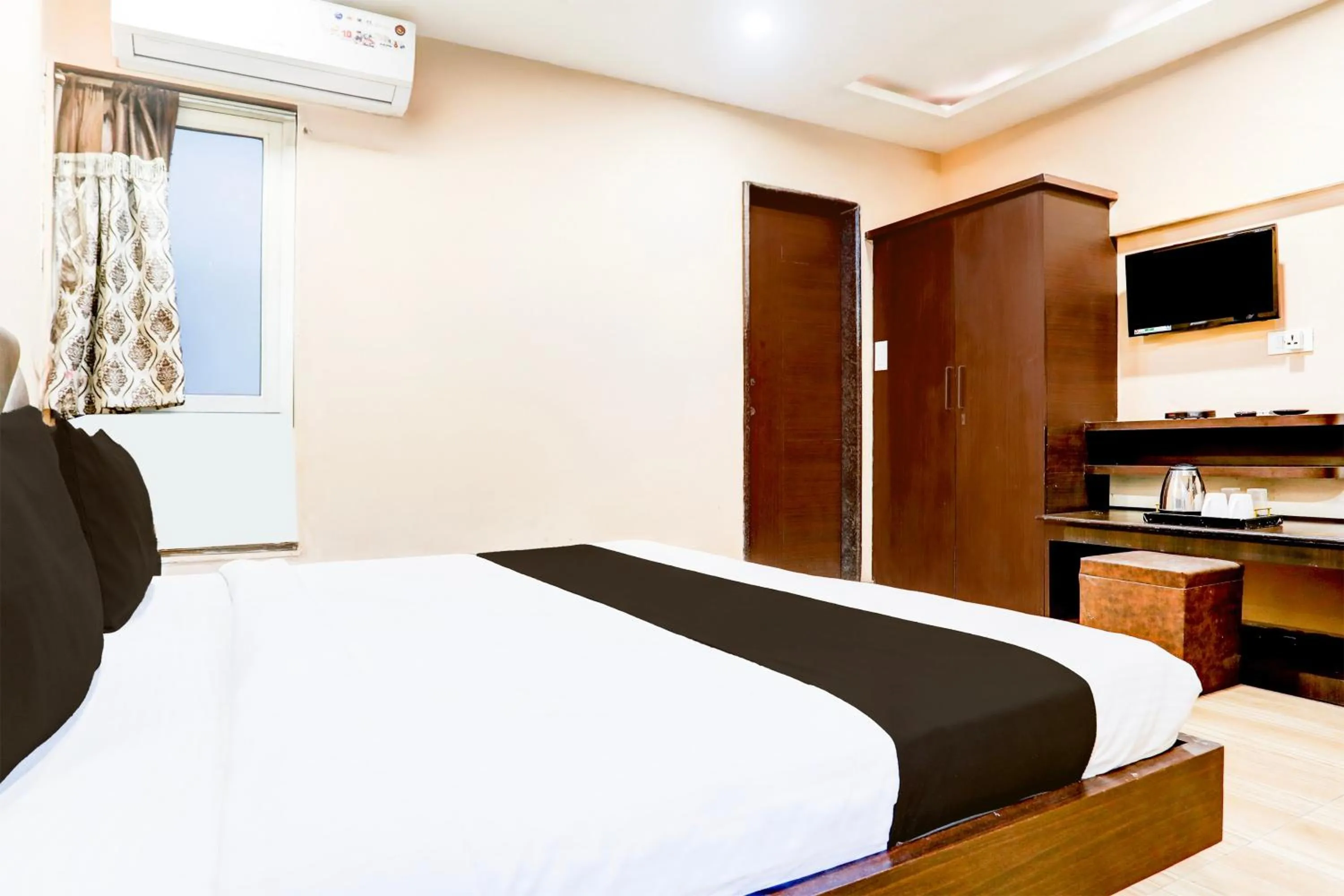 Bedroom, Bed in Super Collection O Kampoo Tiraha Road Formerly Siddhi Vinayak