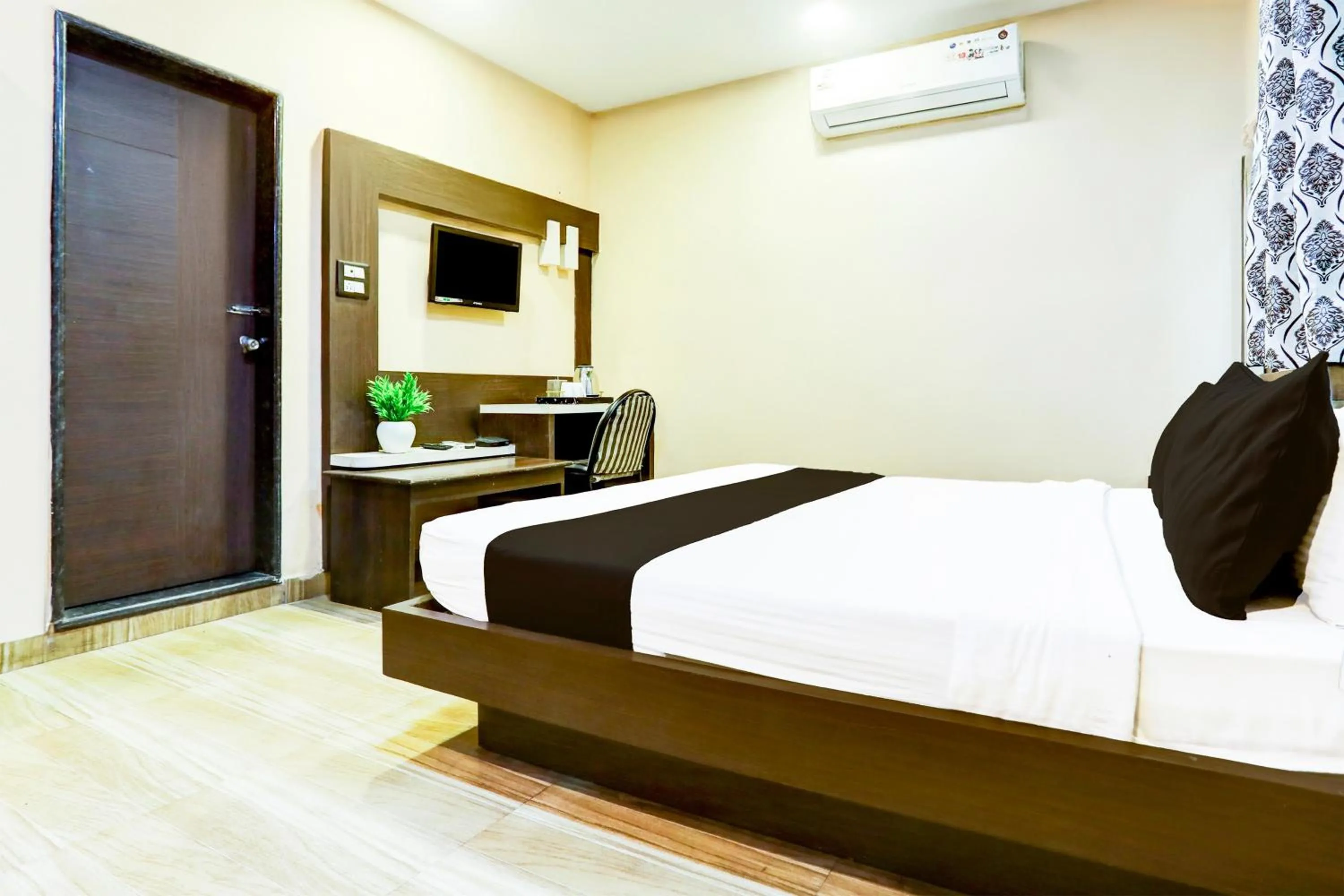 Bedroom, Bed in Super Collection O Kampoo Tiraha Road Formerly Siddhi Vinayak