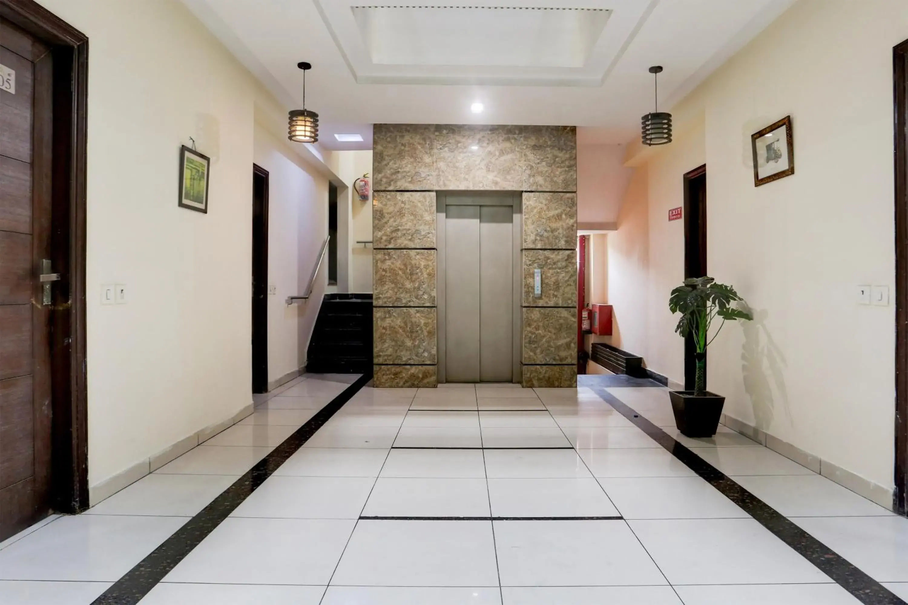 Lobby or reception in Super Collection O Railway Station Road Near Clock Tower Lobby or reception in Super Collection O Railway Station Road Near Clock Tower