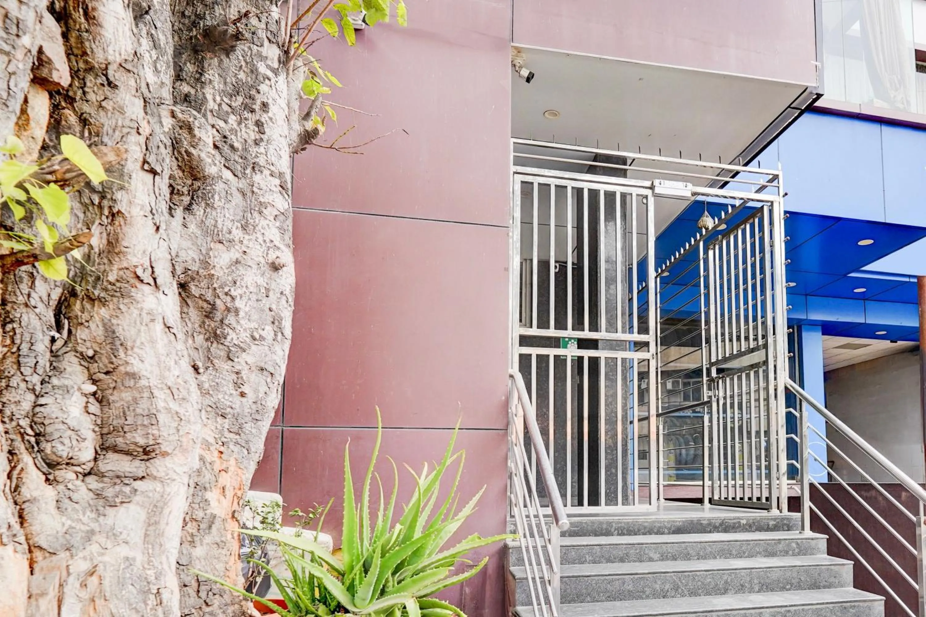 Facade/entrance in Super Collection O Banaswadi