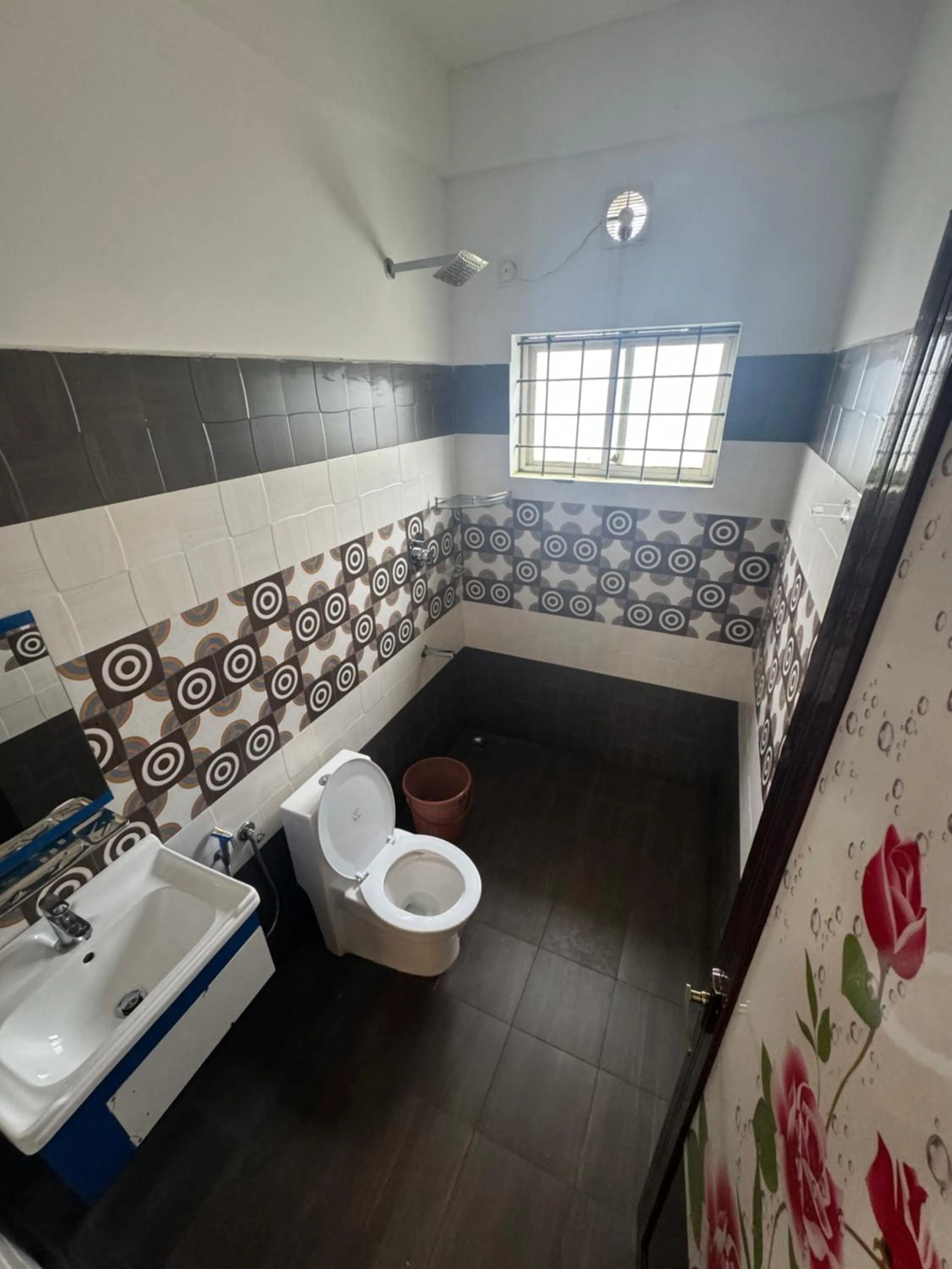 Toilet in Jmount Vagamon Resort