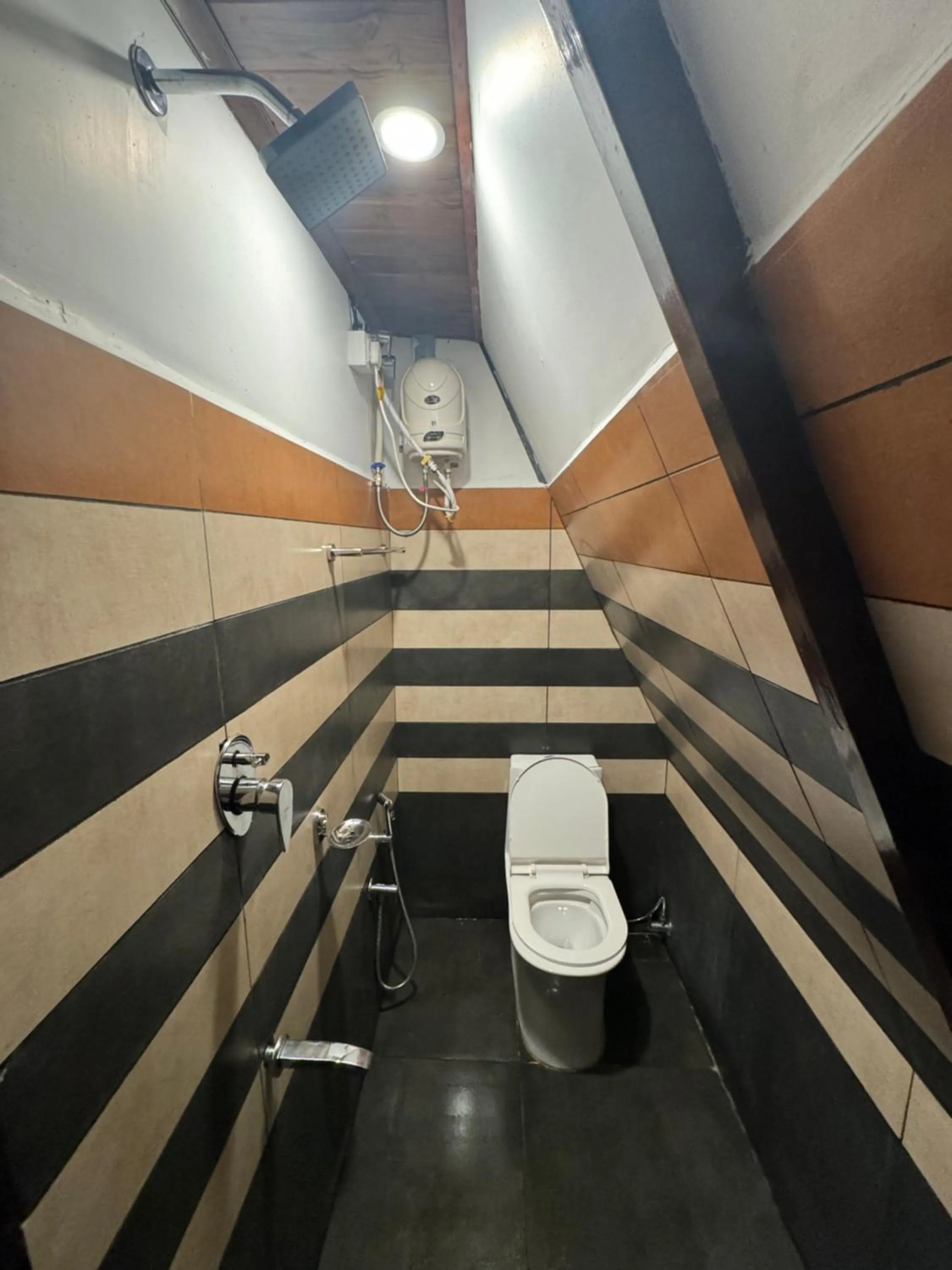 Toilet in Jmount Vagamon Resort