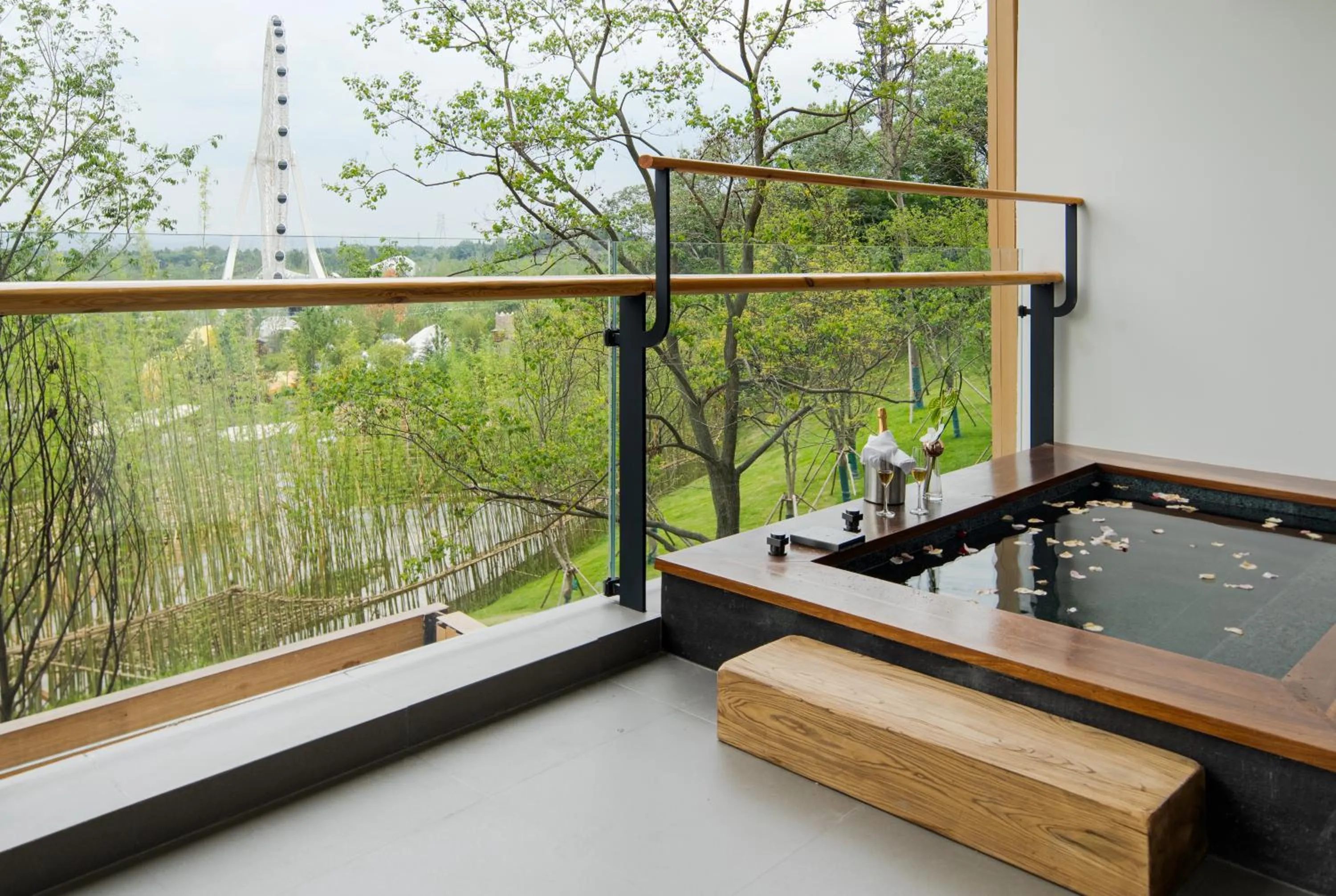 Balcony/Terrace in Chengdu Expo Waterfall Hotel - MGallery Collection
