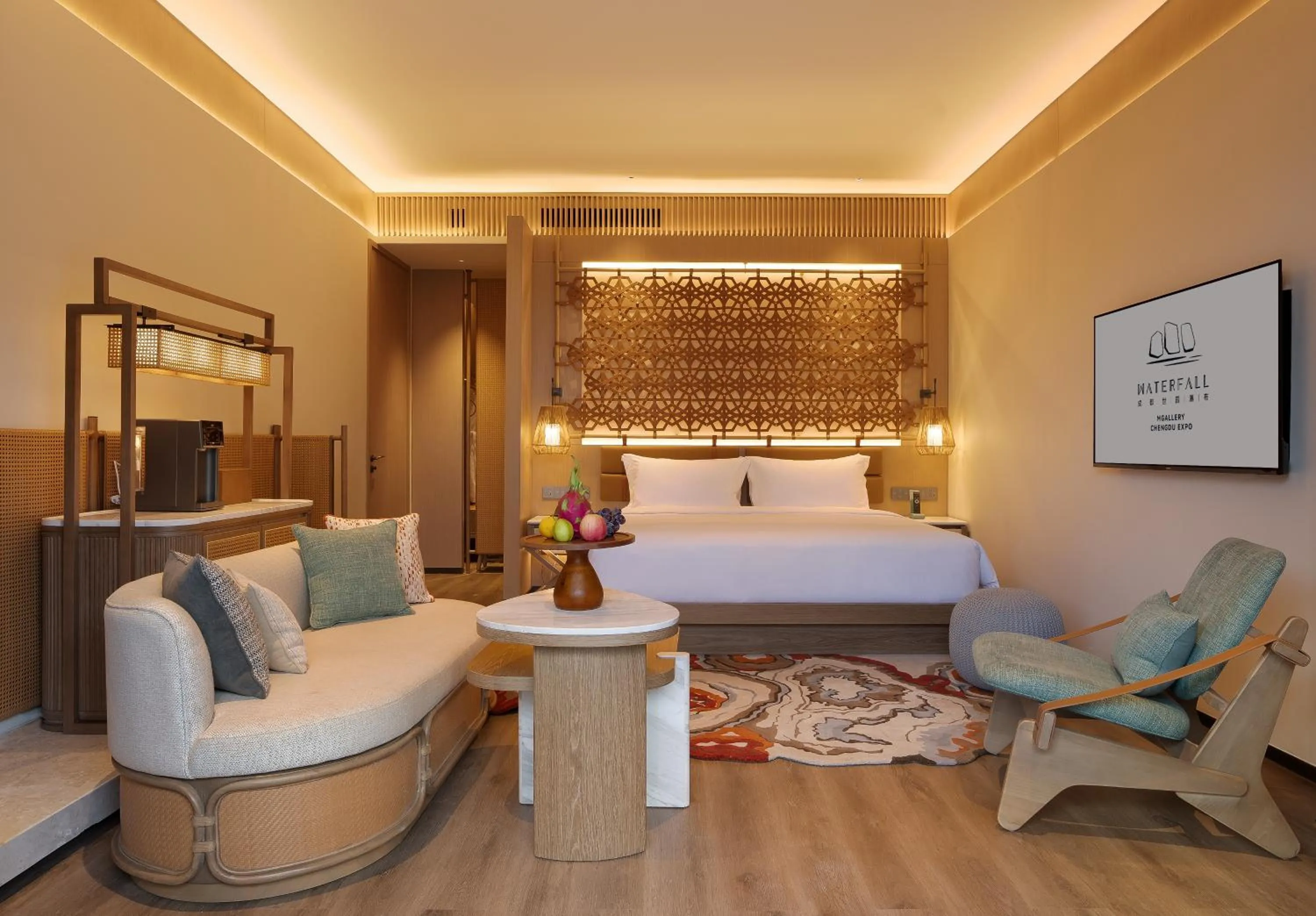 Bedroom, Bed in Chengdu Expo Waterfall Hotel - MGallery Collection