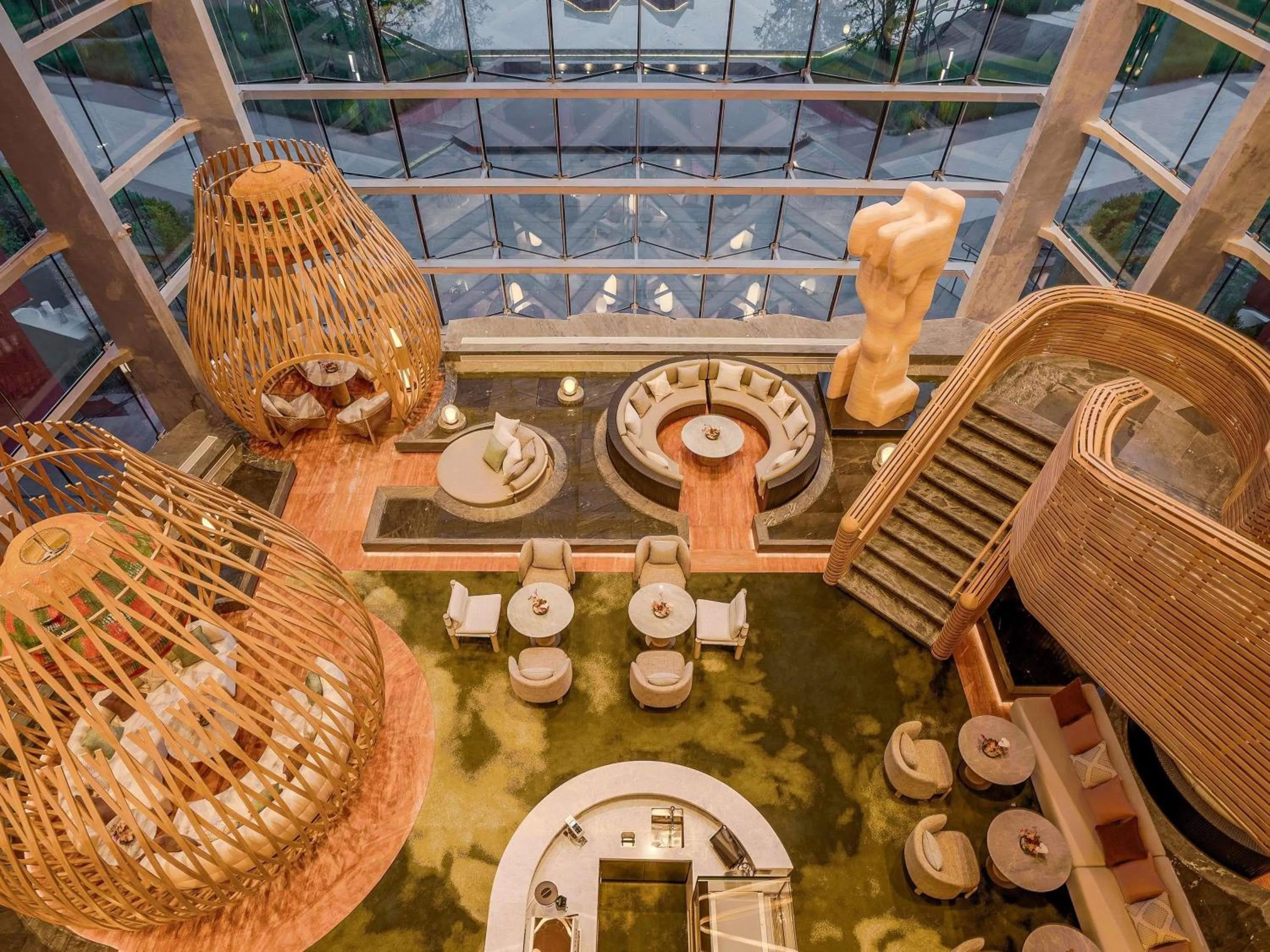 Lounge or bar in Chengdu Expo Waterfall Hotel - MGallery Collection