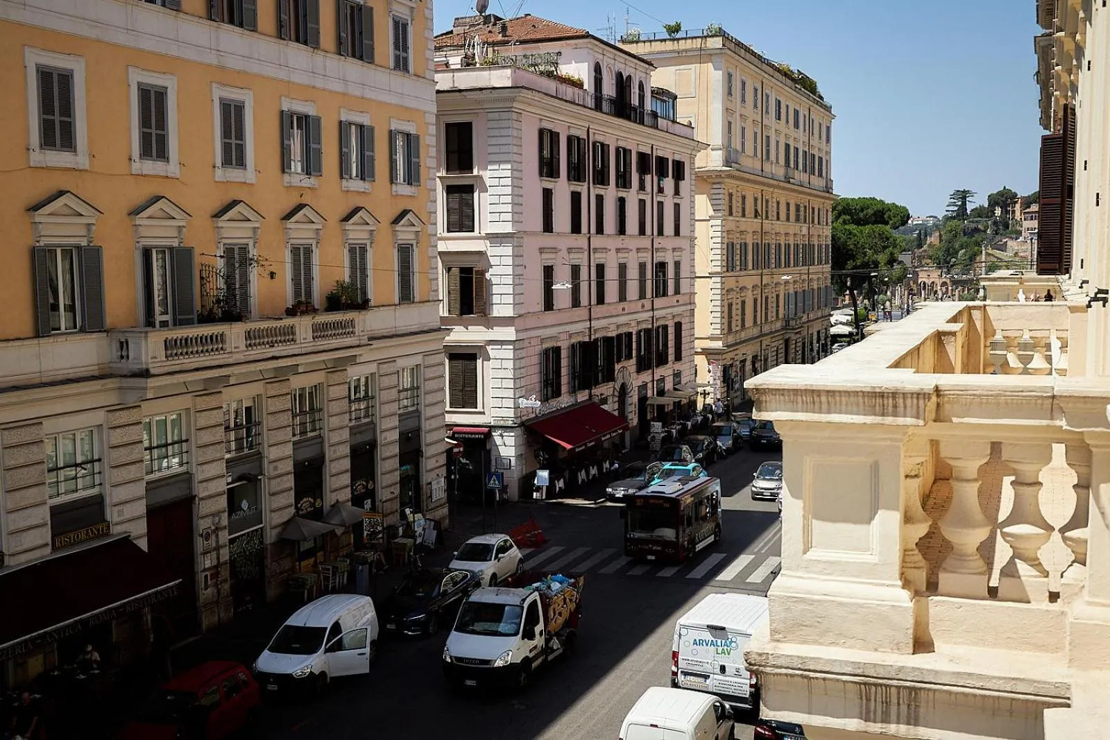 Day in The Roman Empire Guesthouse