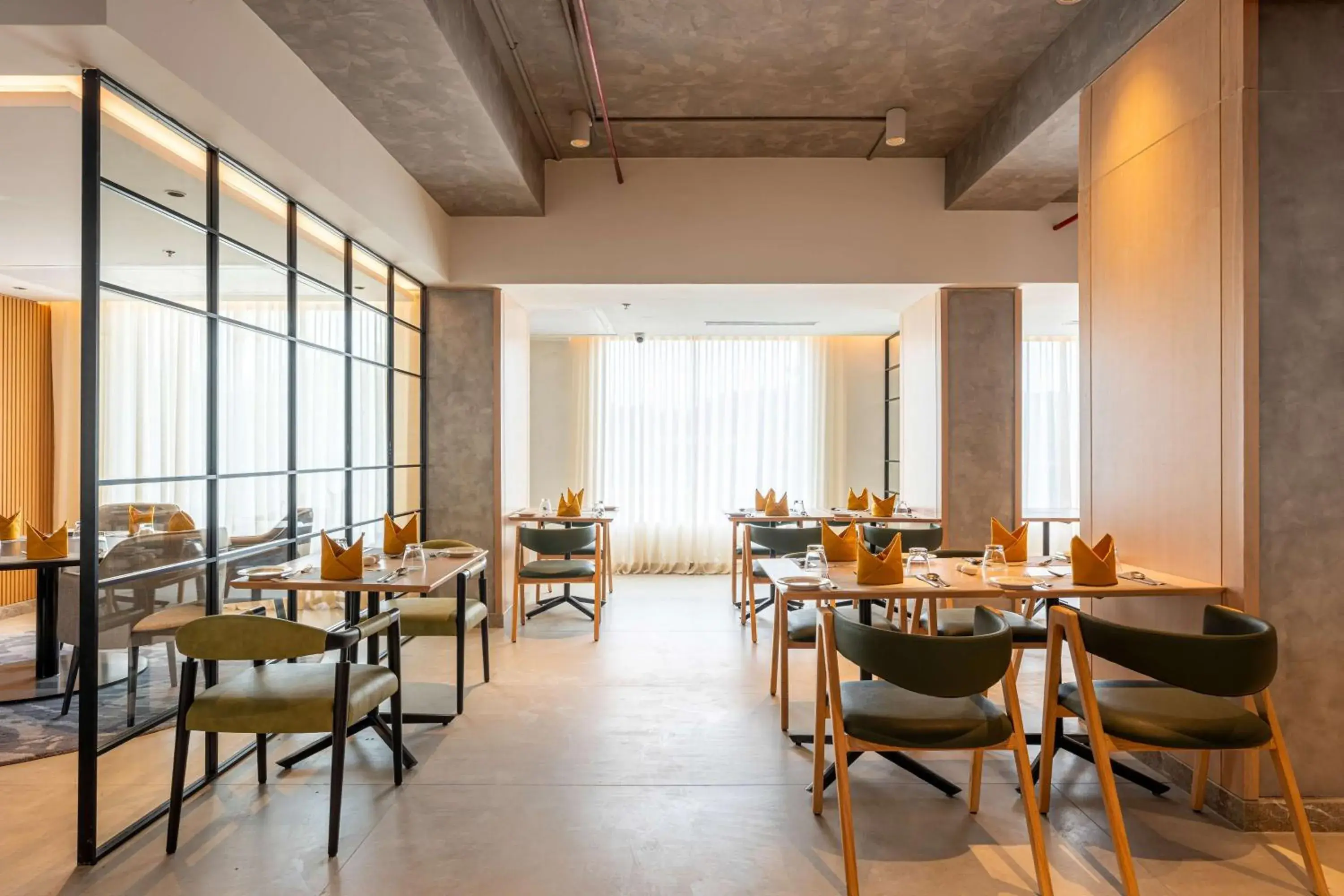 Restaurant/places to eat in Park Inn by Radisson Vellore Restaurant/places to eat in Park Inn by Radisson Vellore