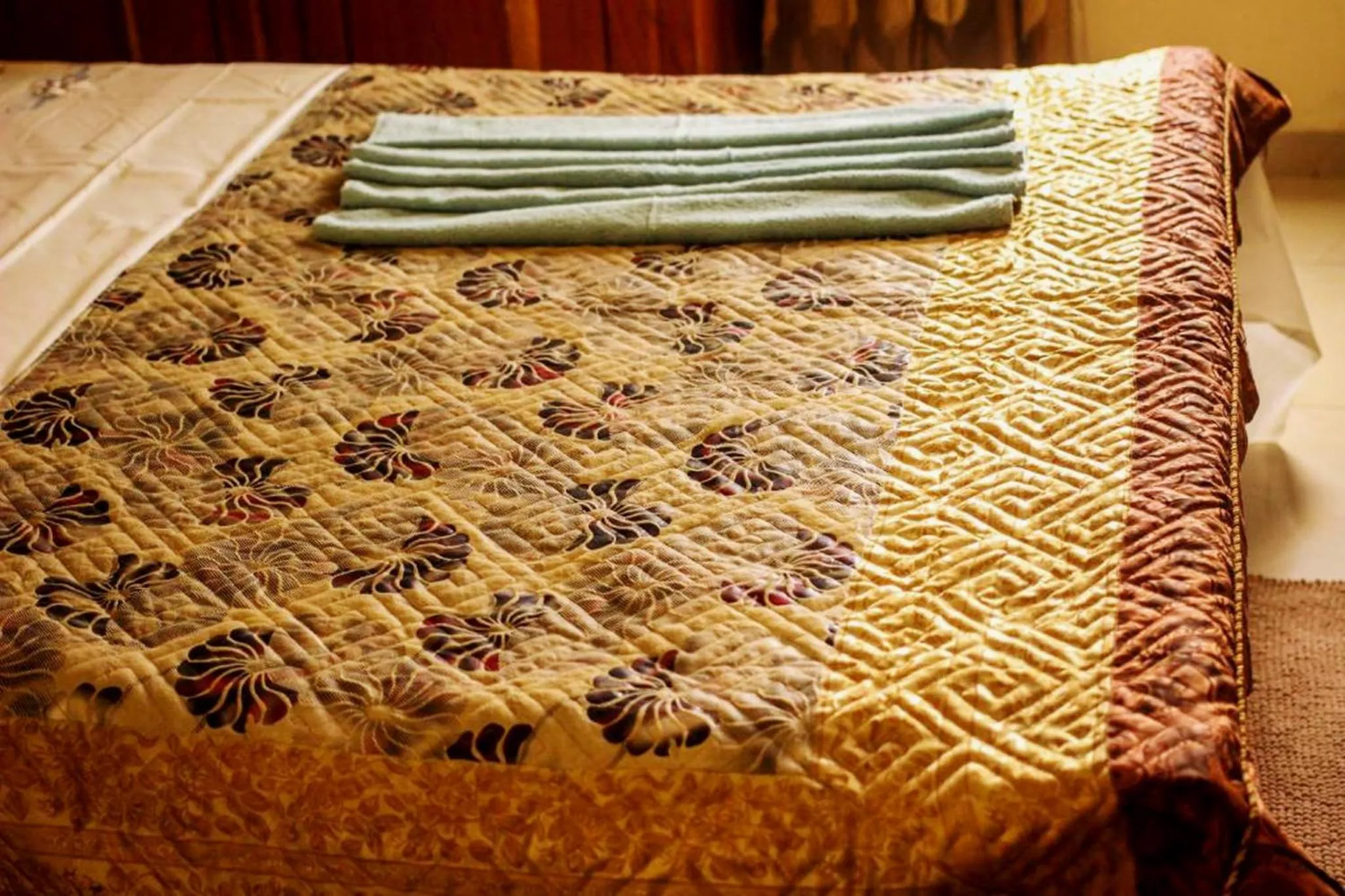 Bed in Diaspora Benin Hotel C-E