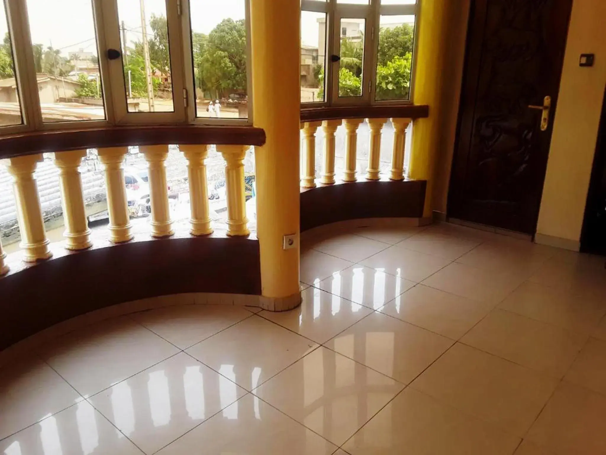 Three-Bedroom Apartment in Diaspora Benin Hotel C-E Three-Bedroom Apartment in Diaspora Benin Hotel C-E