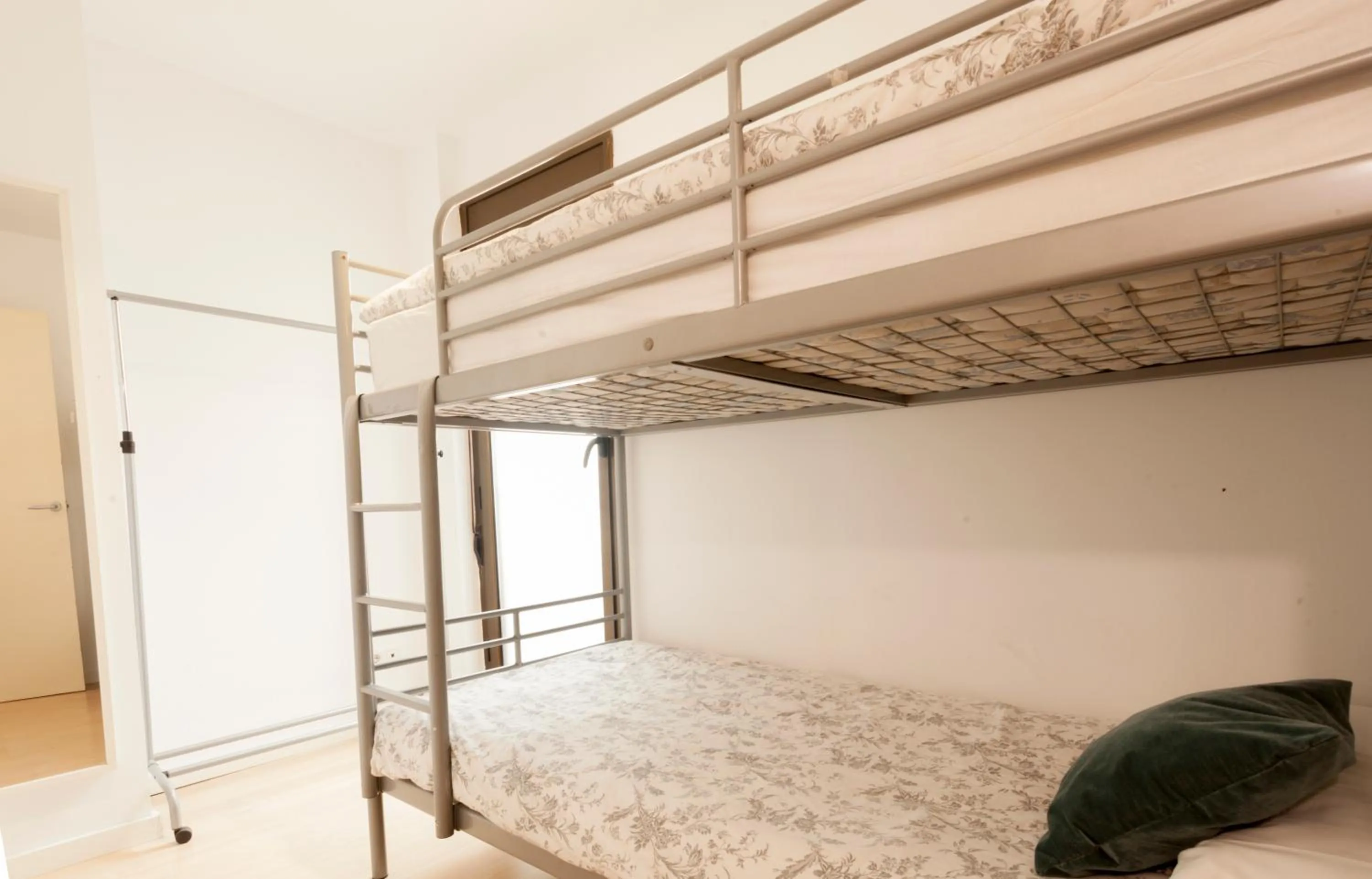 Bed in Plaza Catalunya City Center Apartments