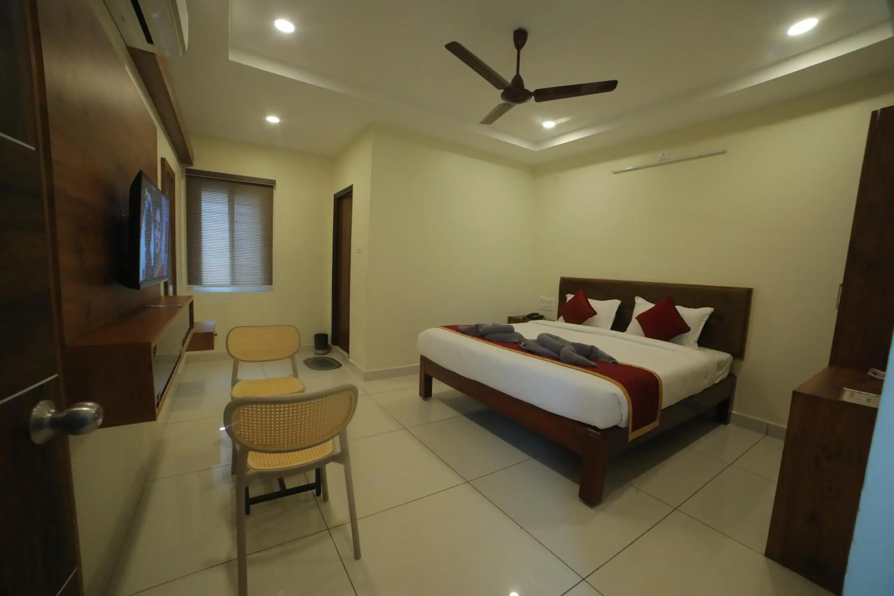 Bed in Hotel Roi Inn Bed in Hotel Roi Inn