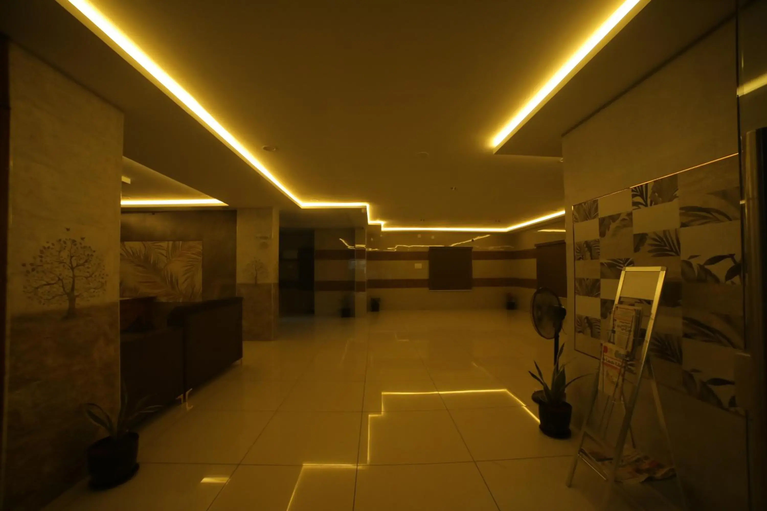 Lobby or reception in Hotel Roi Inn Lobby or reception in Hotel Roi Inn