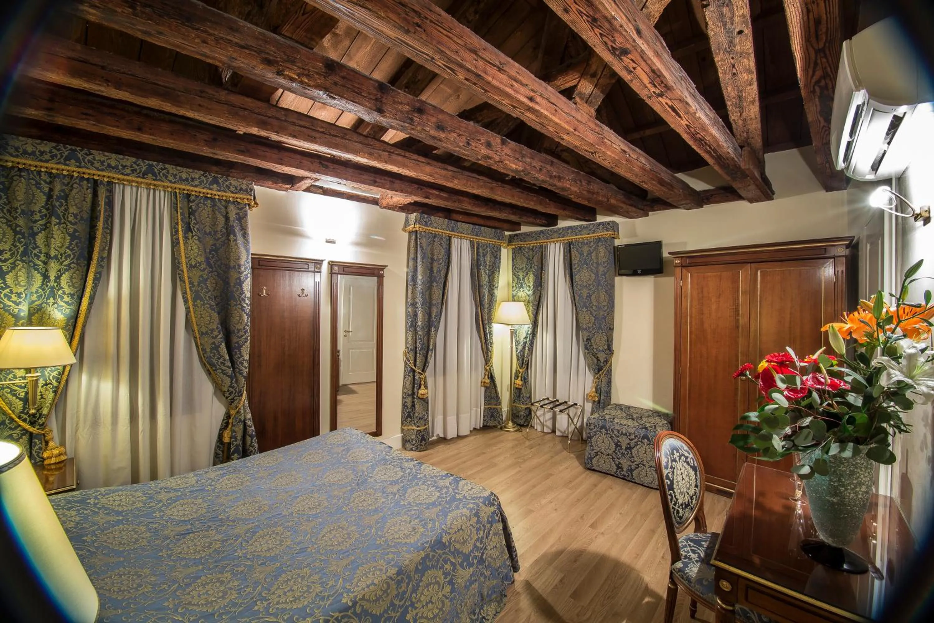 Photo of the whole room, Bed in B&B Le Marie