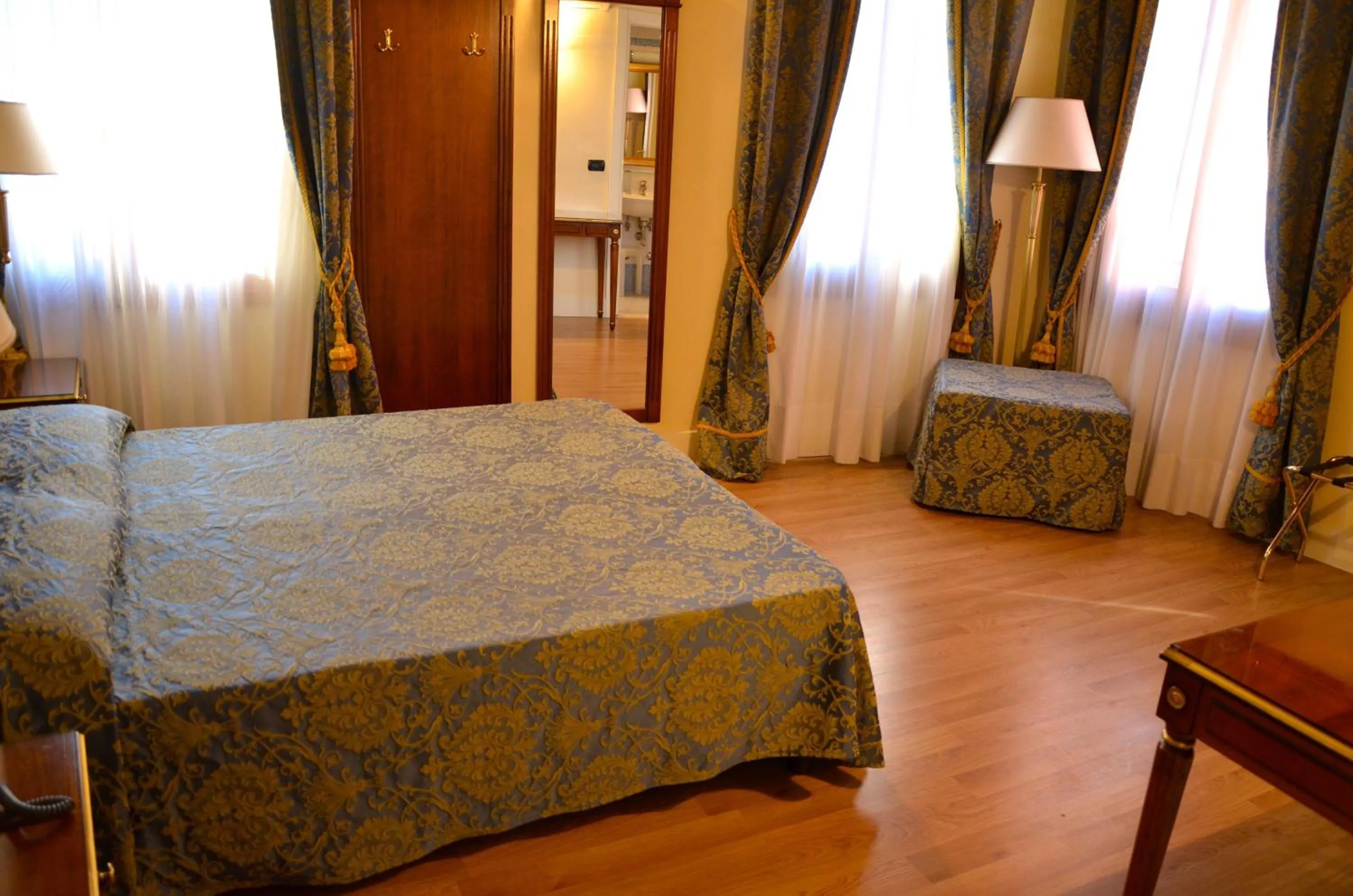 Decorative detail, Bed in B&B Le Marie