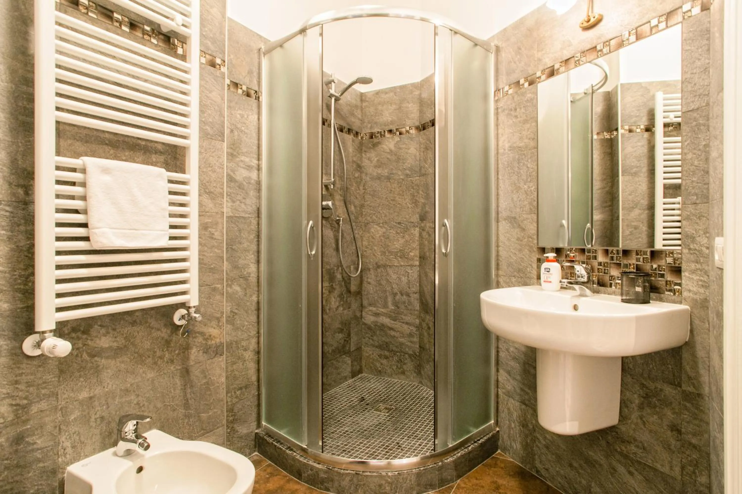 Property building in Vatica B&B Roma