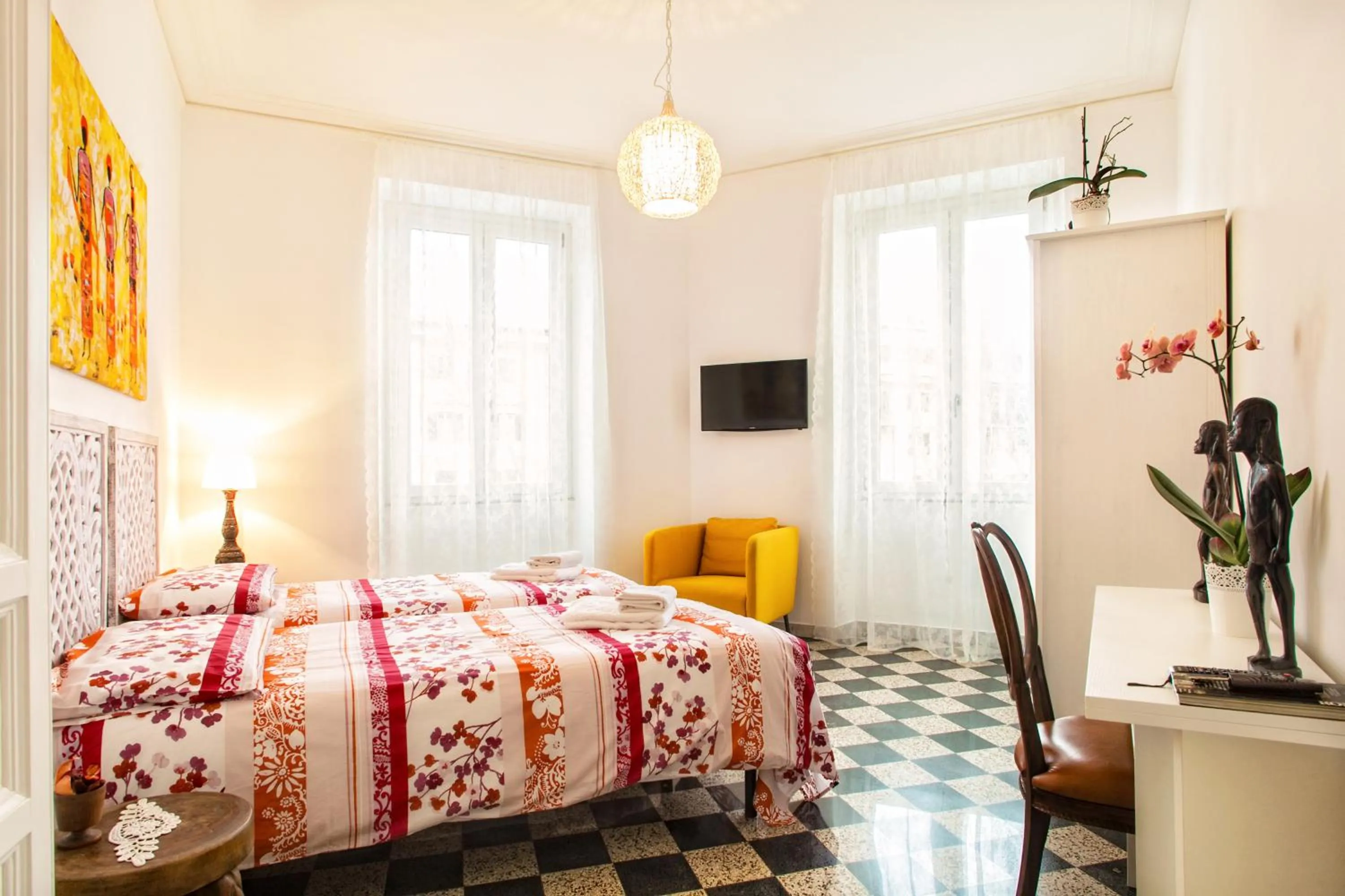 Photo of the whole room, Bed in Vatica B&B Roma