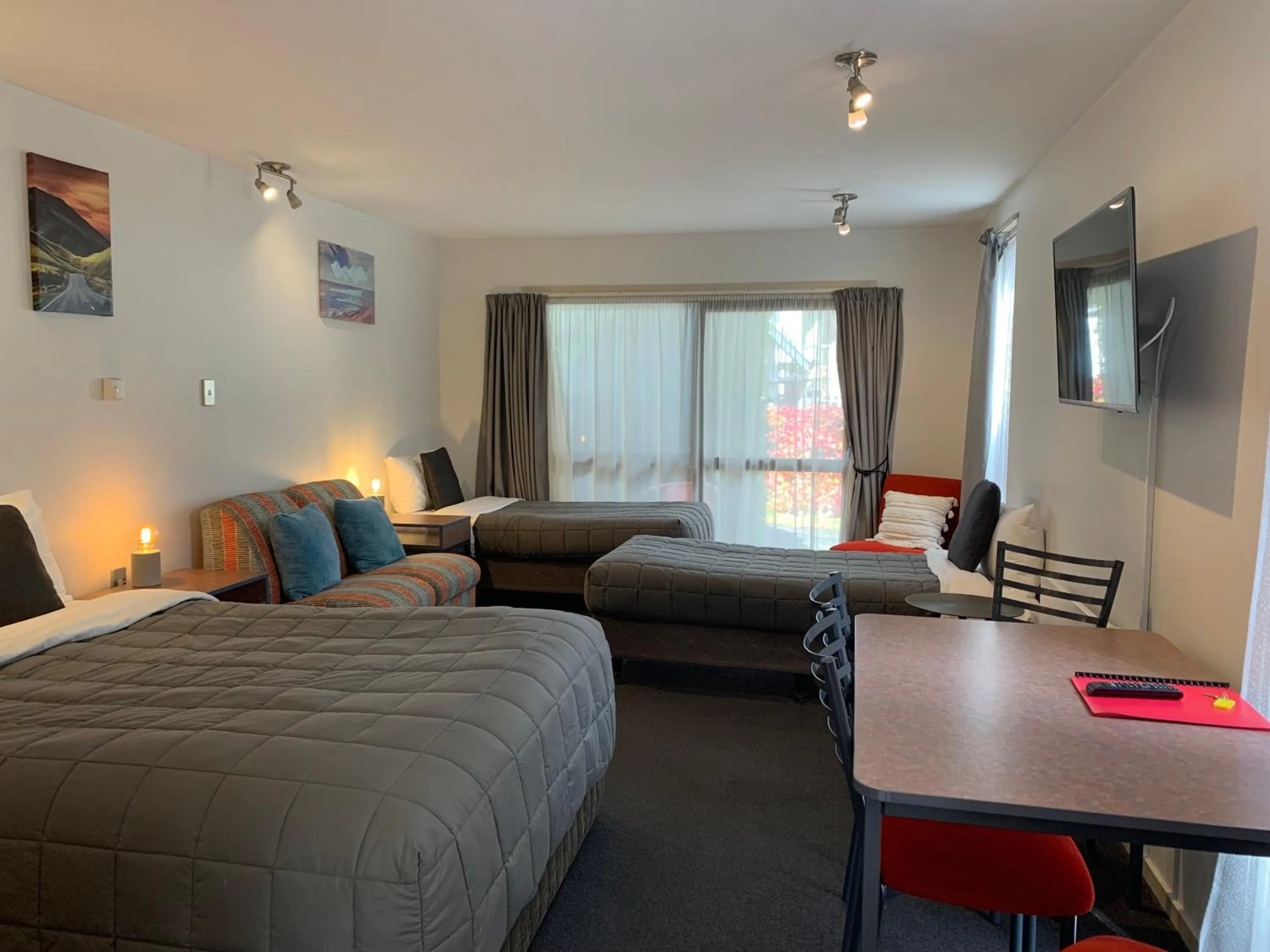 Bed in Wakatipu View Apartments