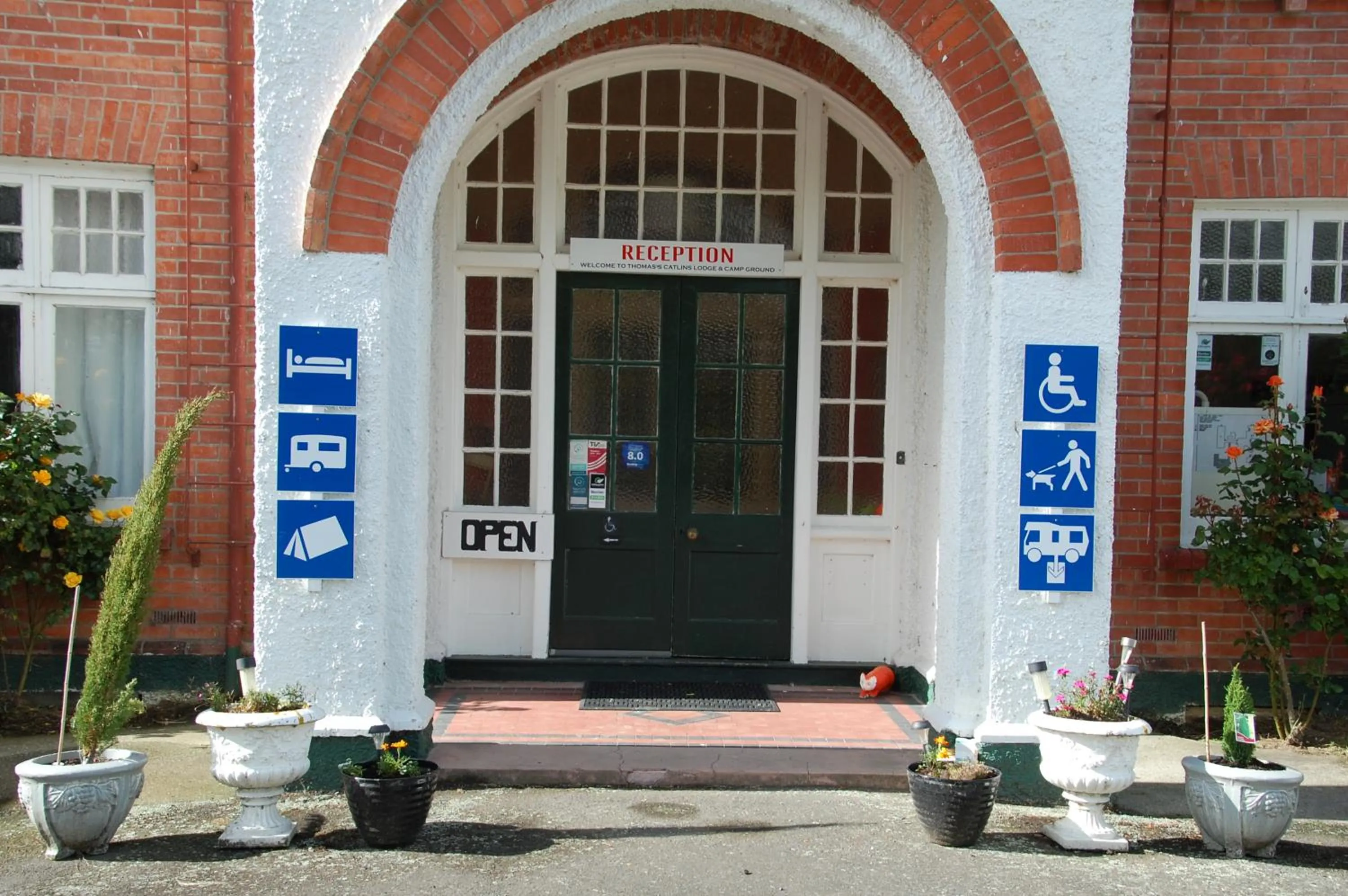 Thomas's Catlins Lodge and Camp Ground