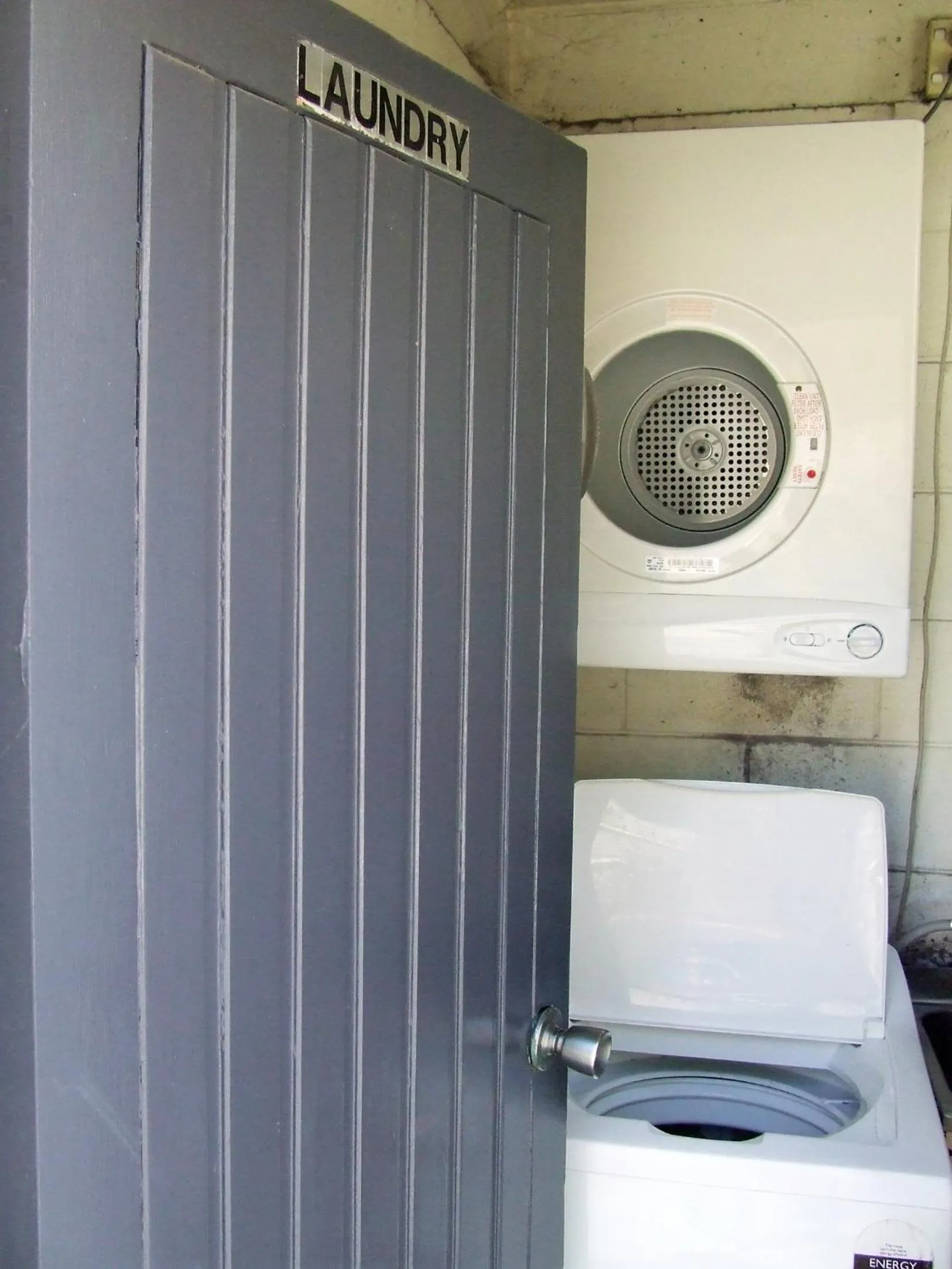 Decorative detail in Cumberland Motel