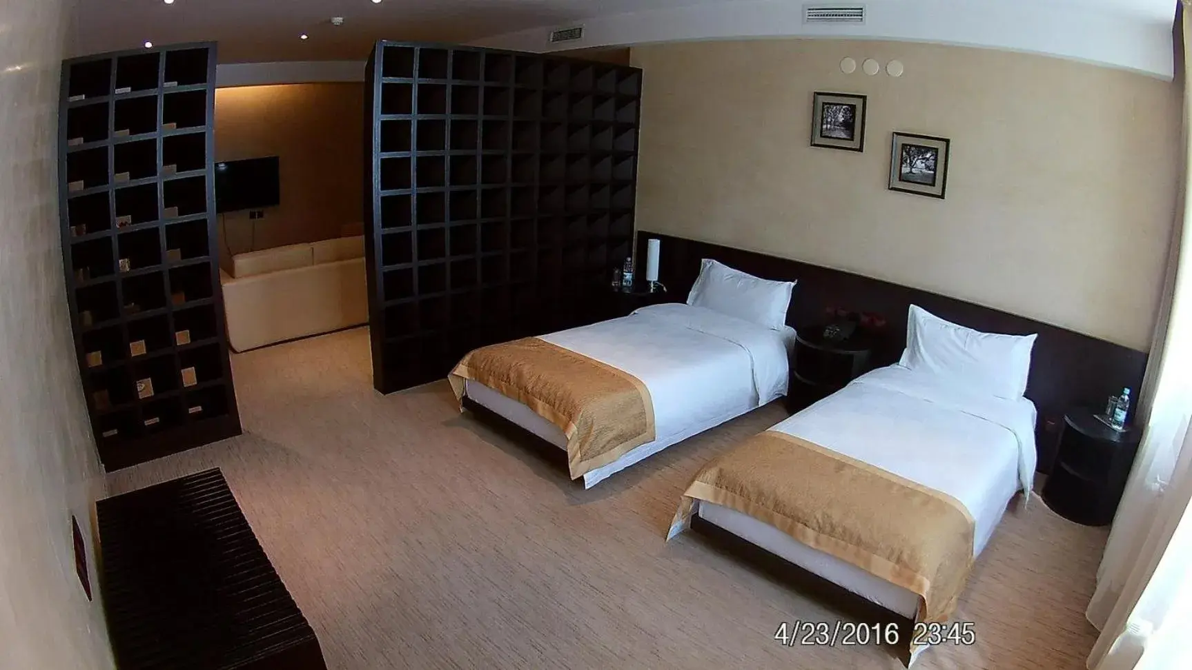 Suite - single occupancy in Urgoo hotel Suite - single occupancy in Urgoo hotel