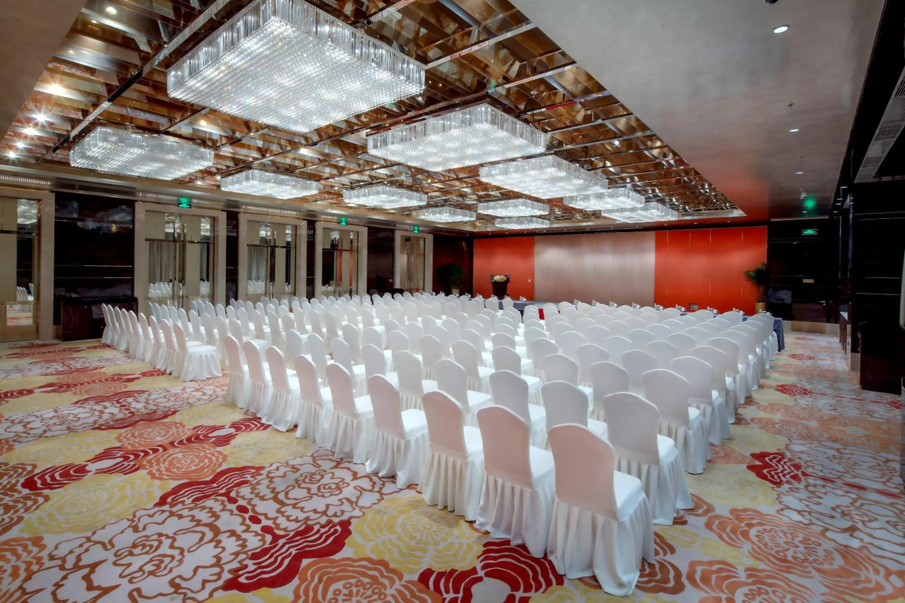 Meeting/conference room in Sanding New Century Grand Hotel Yiwu