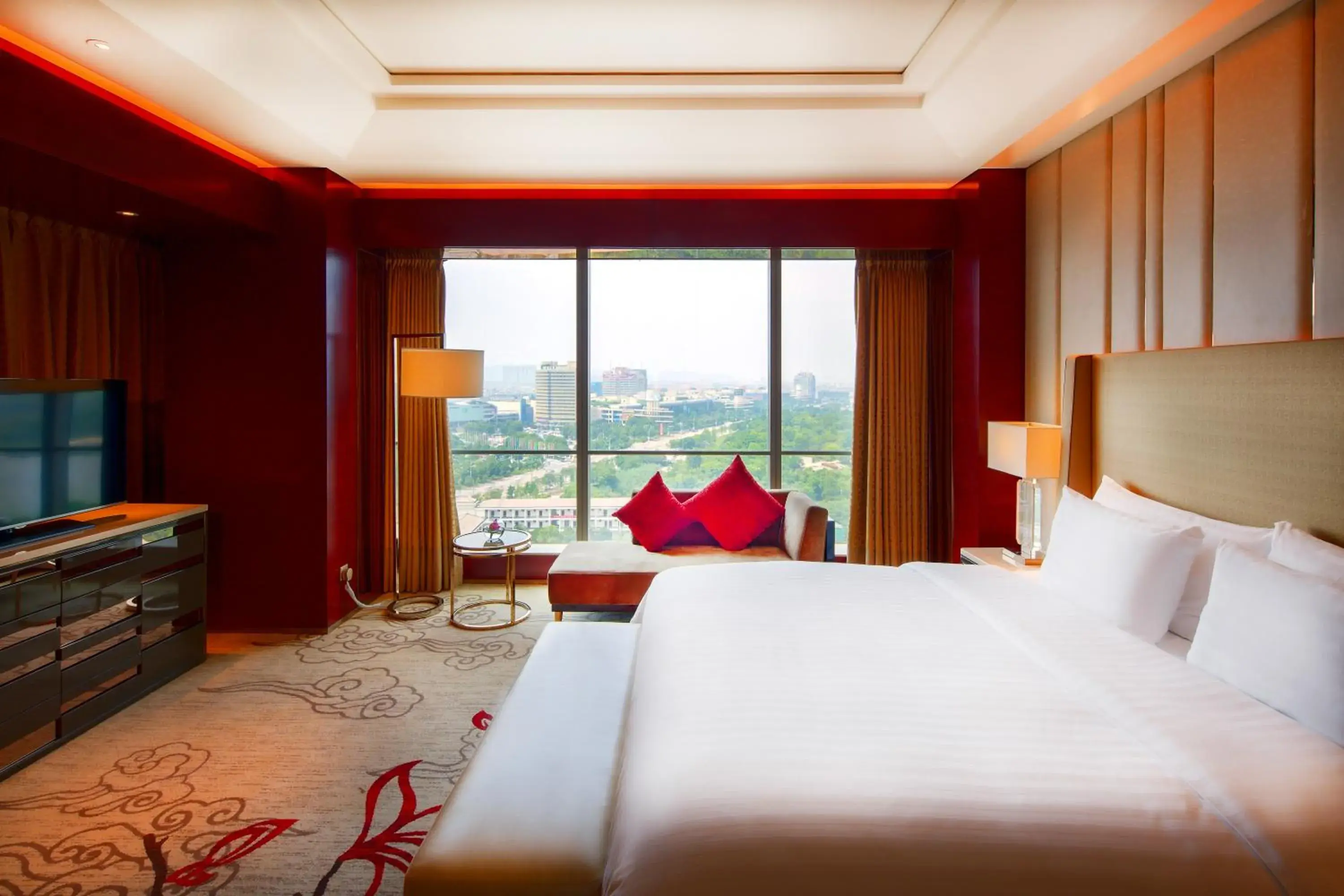 View (from property/room), Bed in Sanding New Century Grand Hotel Yiwu View (from property/room), Bed in Sanding New Century Grand Hotel Yiwu