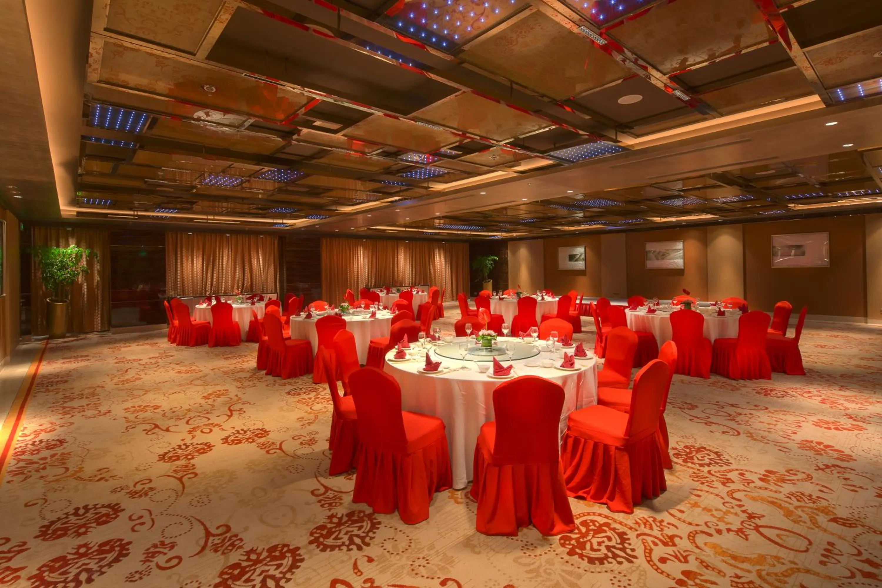 Restaurant/places to eat in Sanding New Century Grand Hotel Yiwu