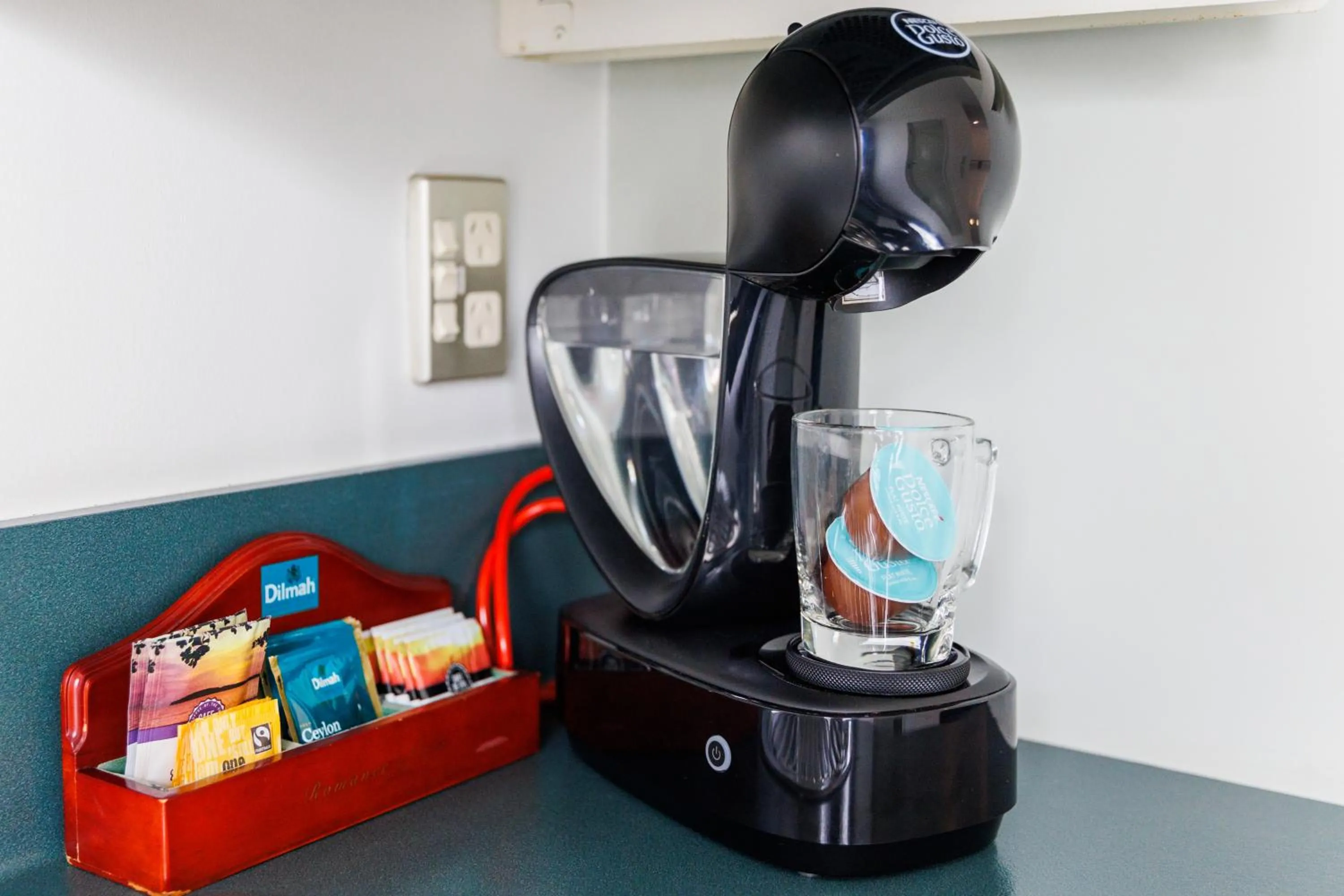 Camelot Motor Lodge and Conference Centre