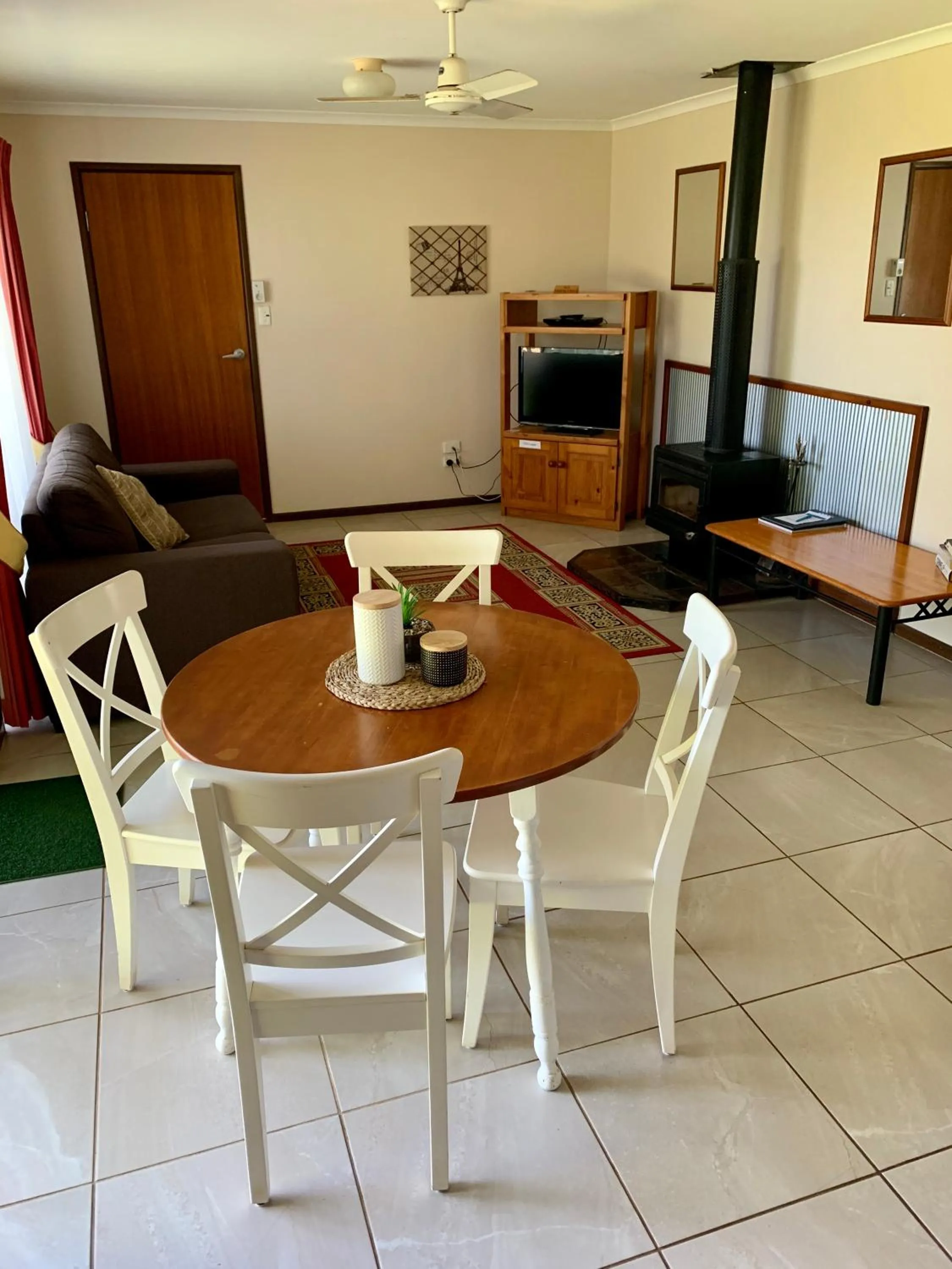 Montville Holiday Apartments