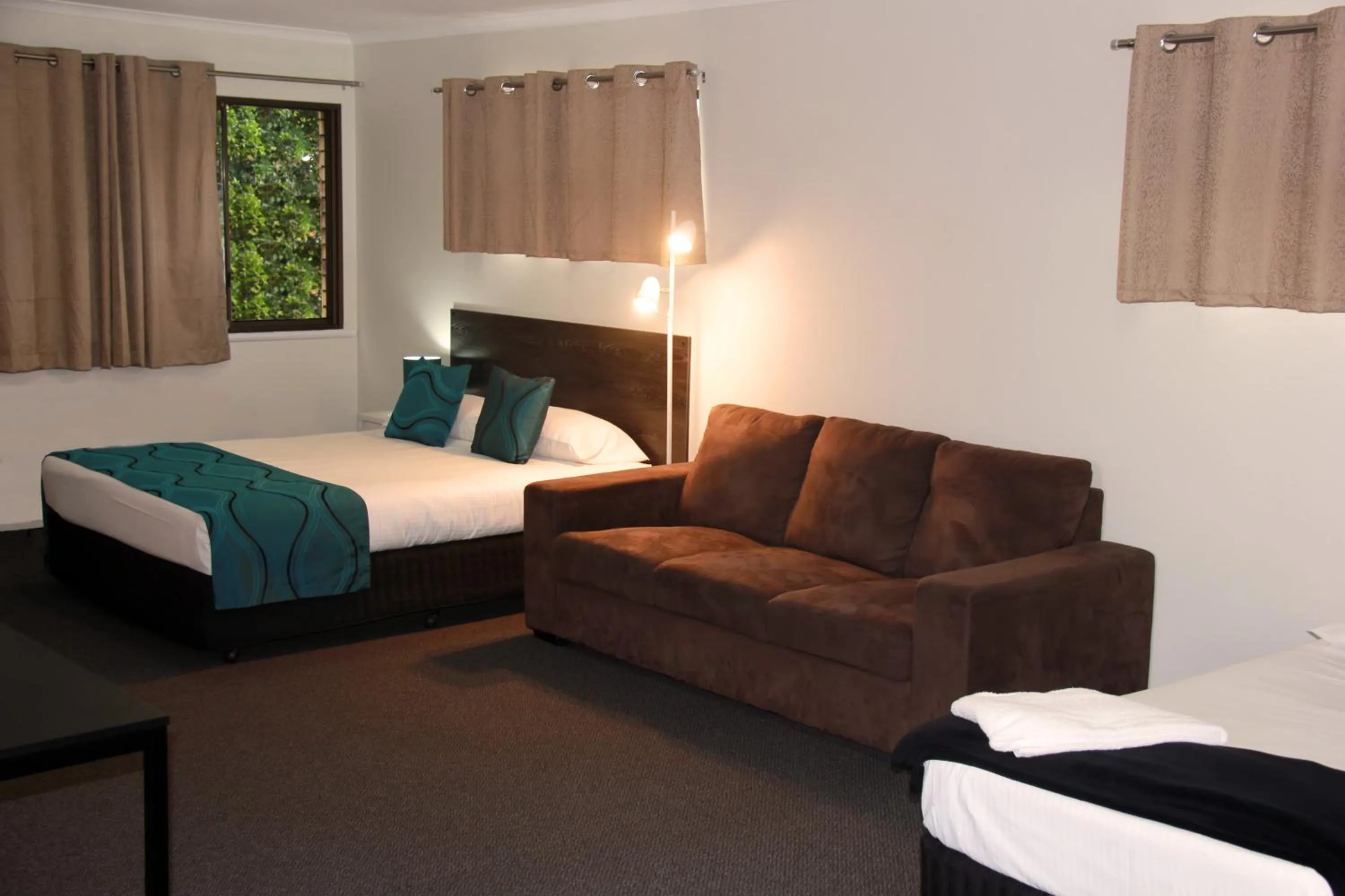 Bed in Motel in Nambour