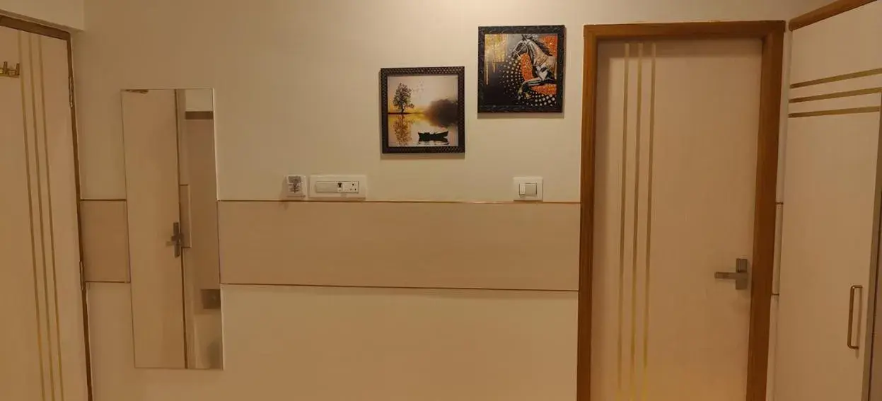 Double Room with Private Bathroom - single occupancy in Nandhavanam A Business Class Residency Double Room with Private Bathroom - single occupancy in Nandhavanam A Business Class Residency