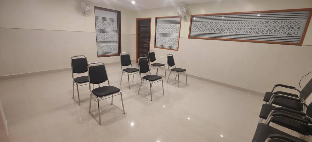 Nandhavanam A Business Class Residency