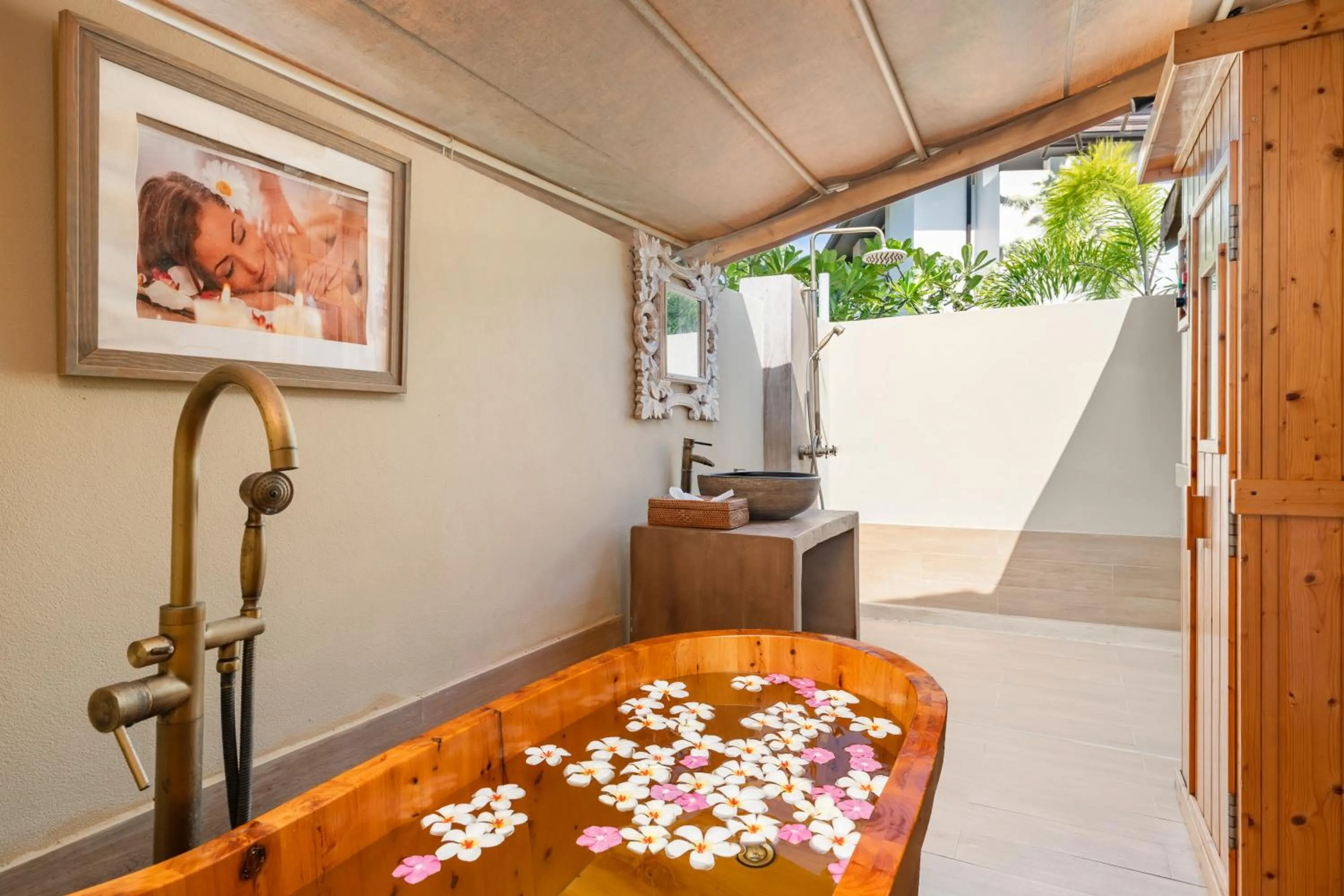 Spa and wellness centre/facilities, Bed in Khwan Beach Resort - Luxury Glamping and Pool Villas Samui - Adults Only - SHA Extra Plus