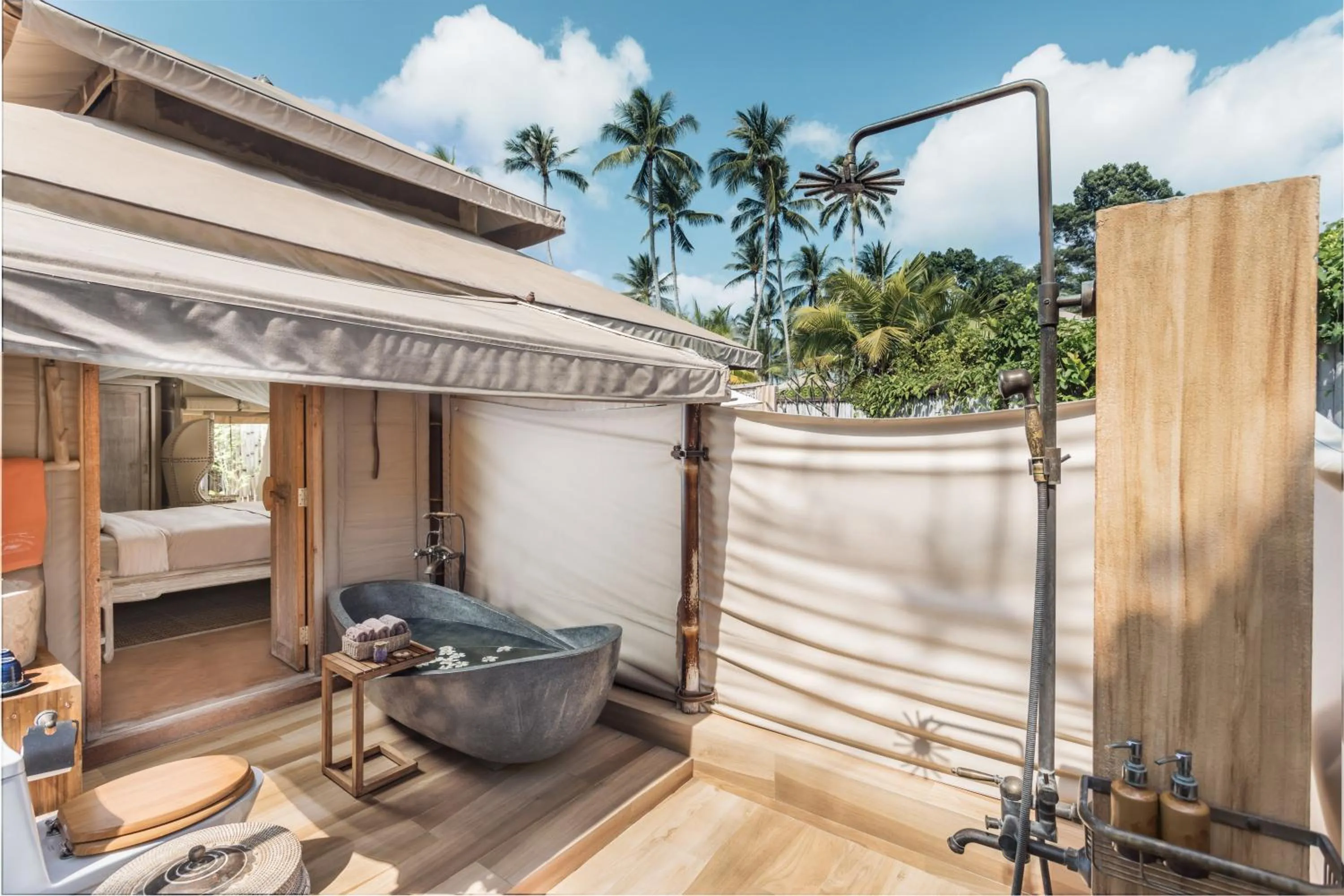 Shower in Khwan Beach Resort - Luxury Glamping and Pool Villas Samui - Adults Only - SHA Extra Plus