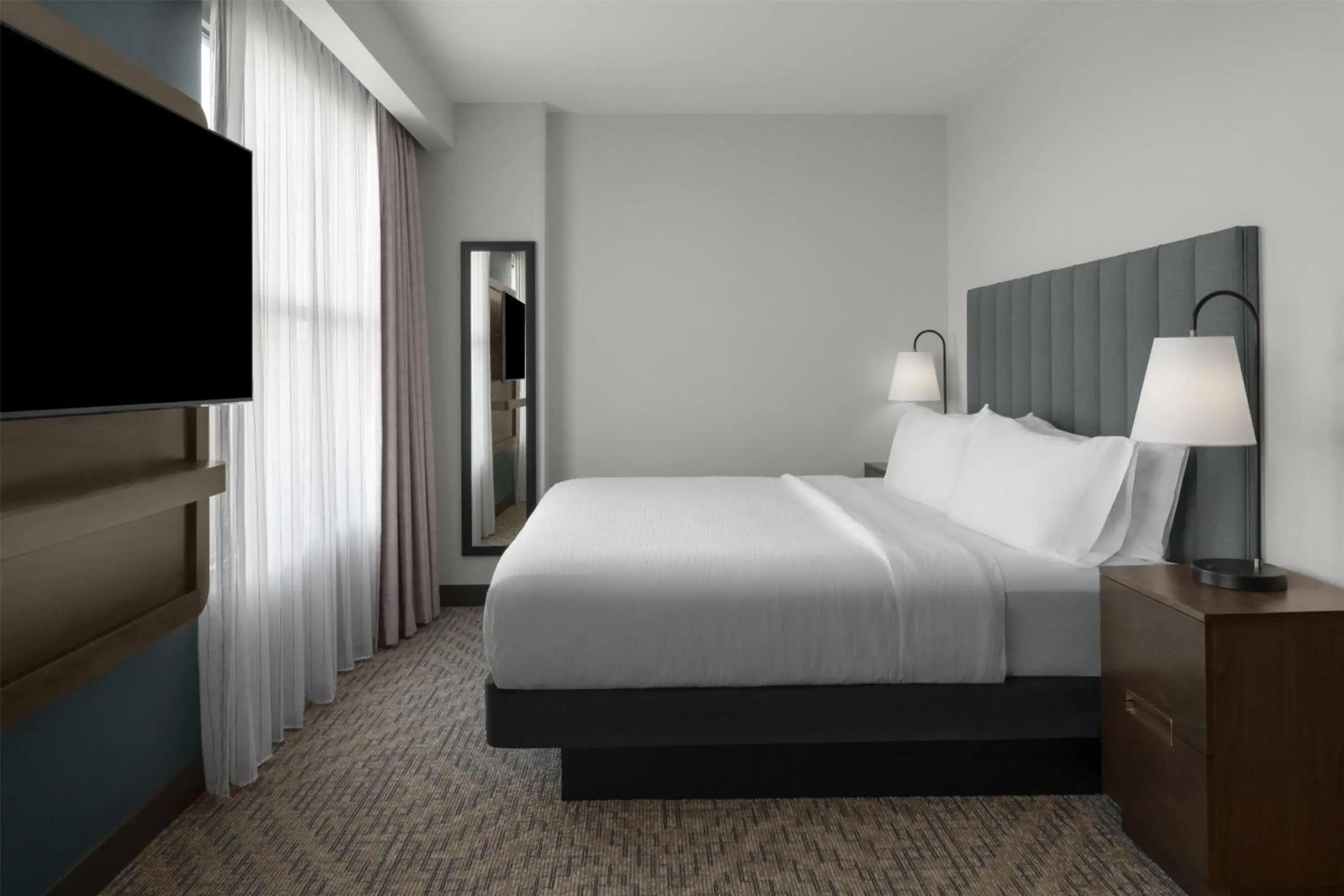 Bed in Embassy Suites by Hilton Tuscaloosa Alabama Downtown Bed in Embassy Suites by Hilton Tuscaloosa Alabama Downtown