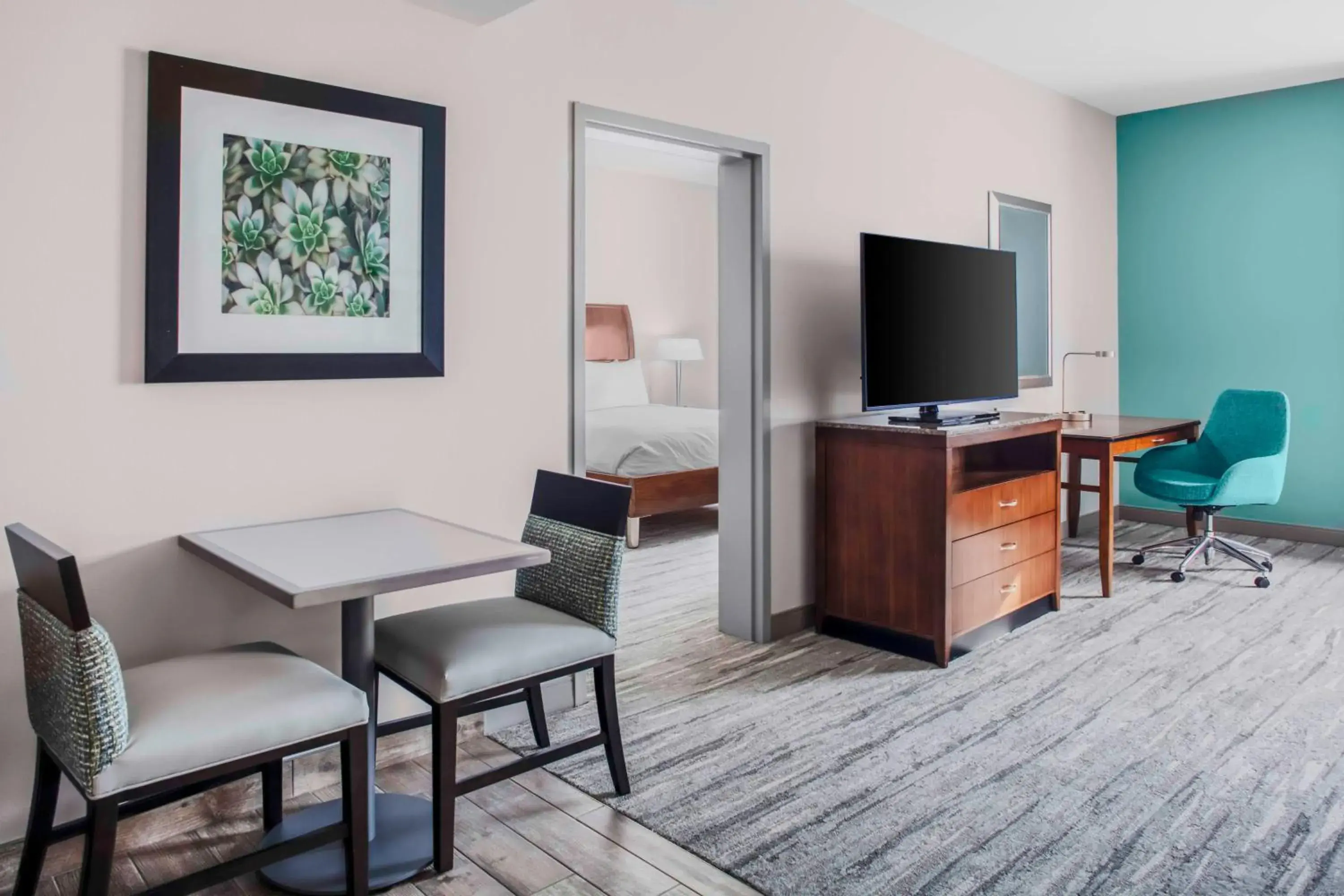 Living room in Hilton Garden Inn Charleston / Mt. Pleasant Living room in Hilton Garden Inn Charleston / Mt. Pleasant