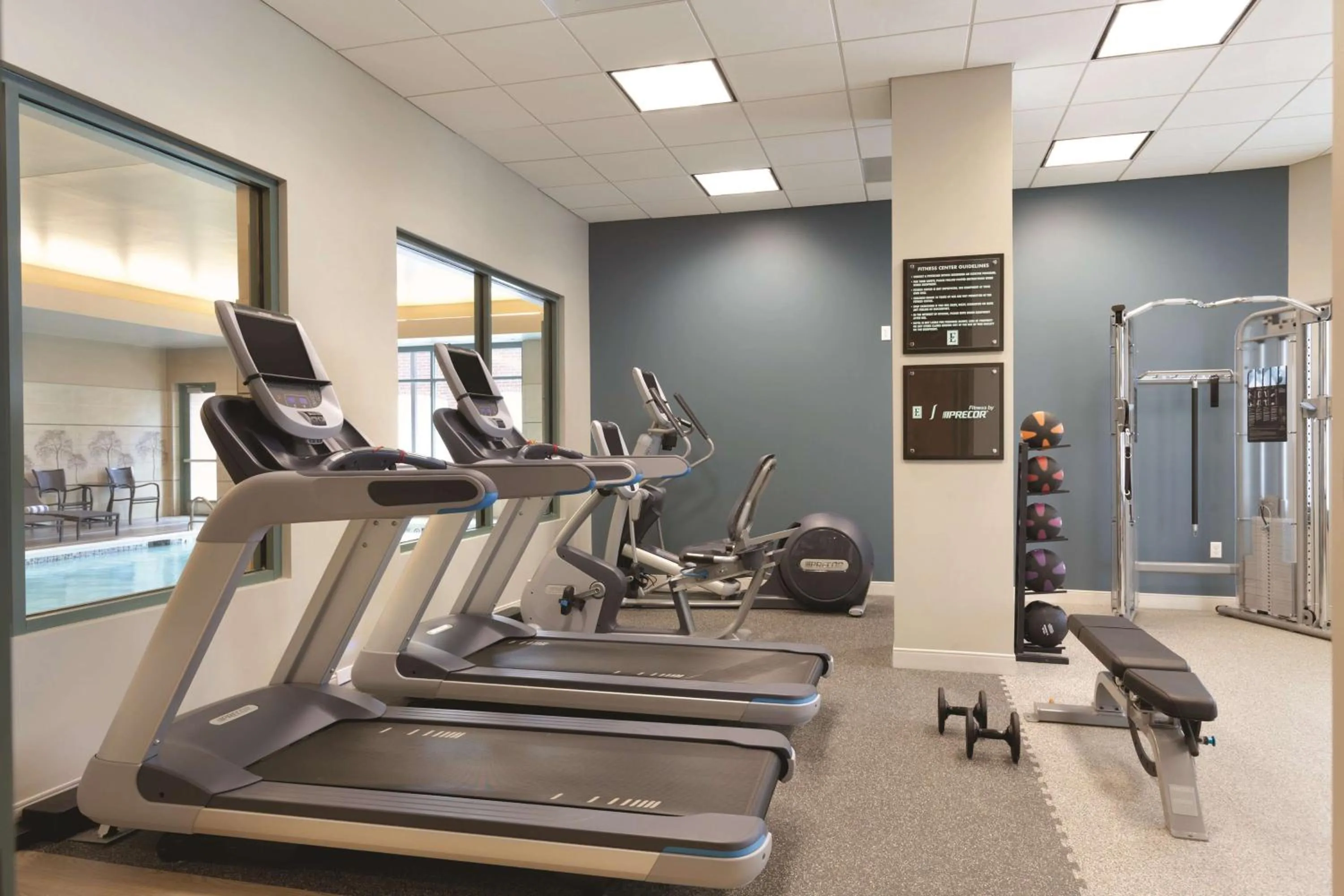 Fitness centre/facilities in Embassy Suites Saratoga Springs