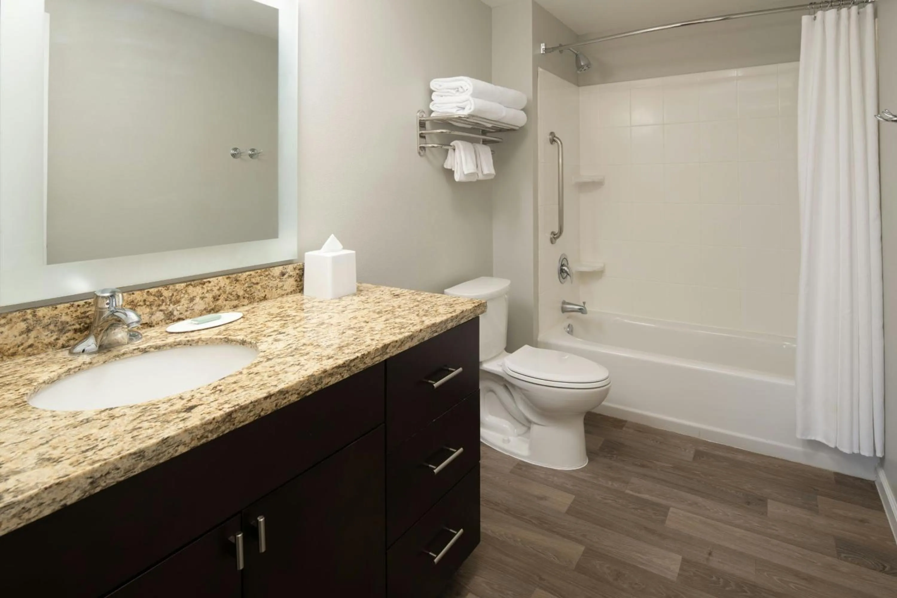 Bathroom in TownePlace Suites by Marriott Billings