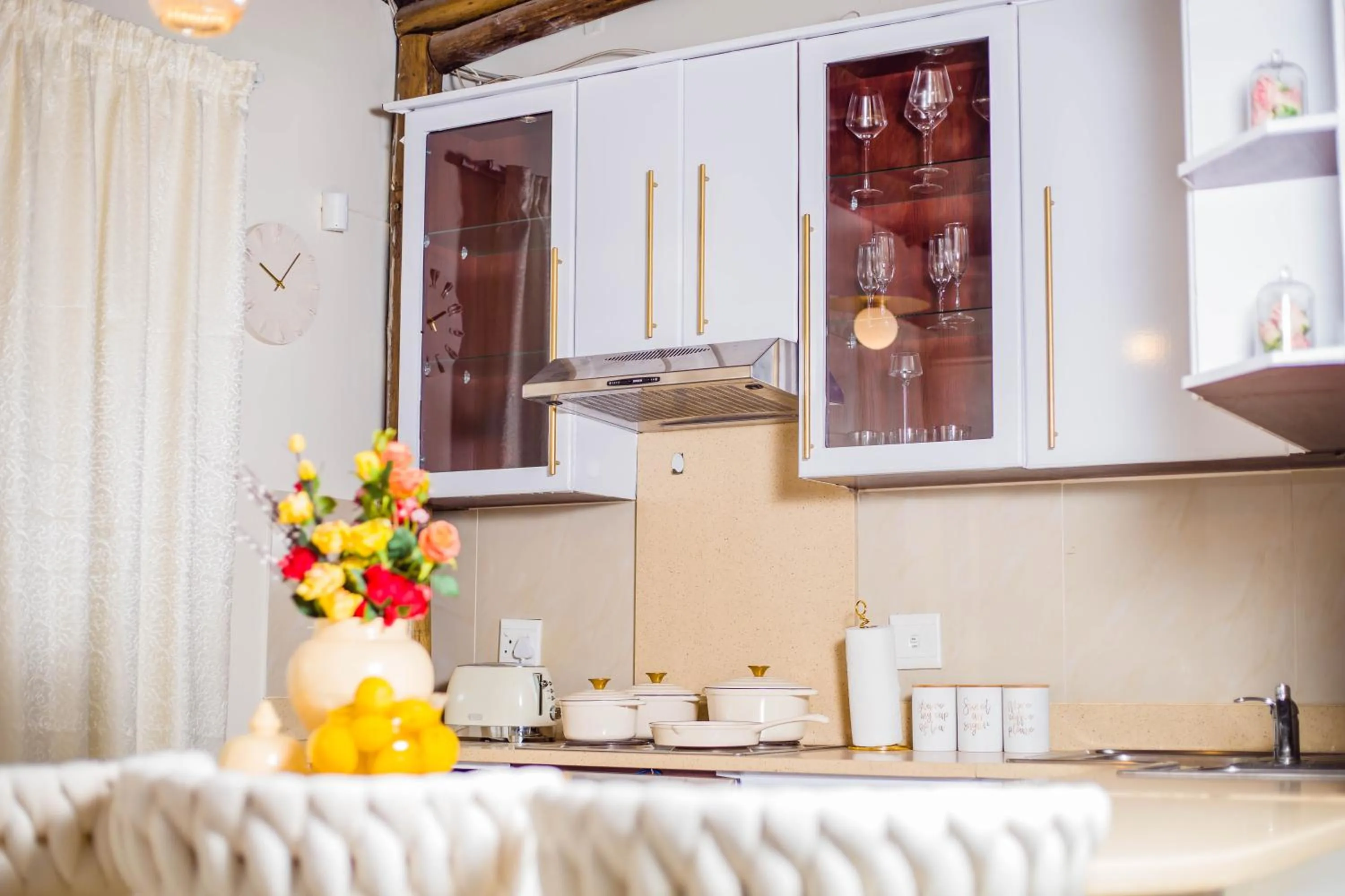 Kitchen or kitchenette in House of TallySesh