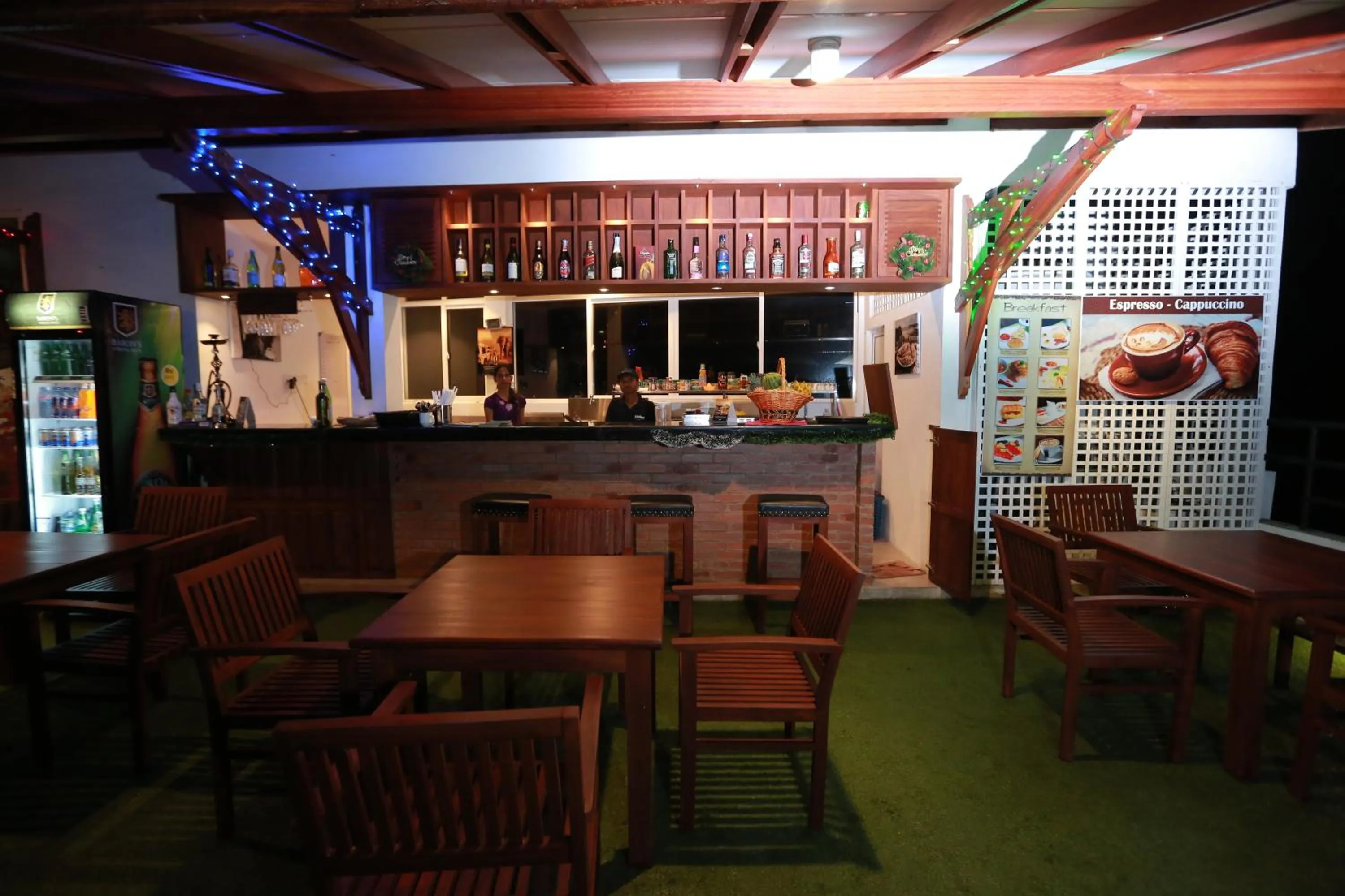 Lounge or bar in Refresh Hotel Hikkaduwa