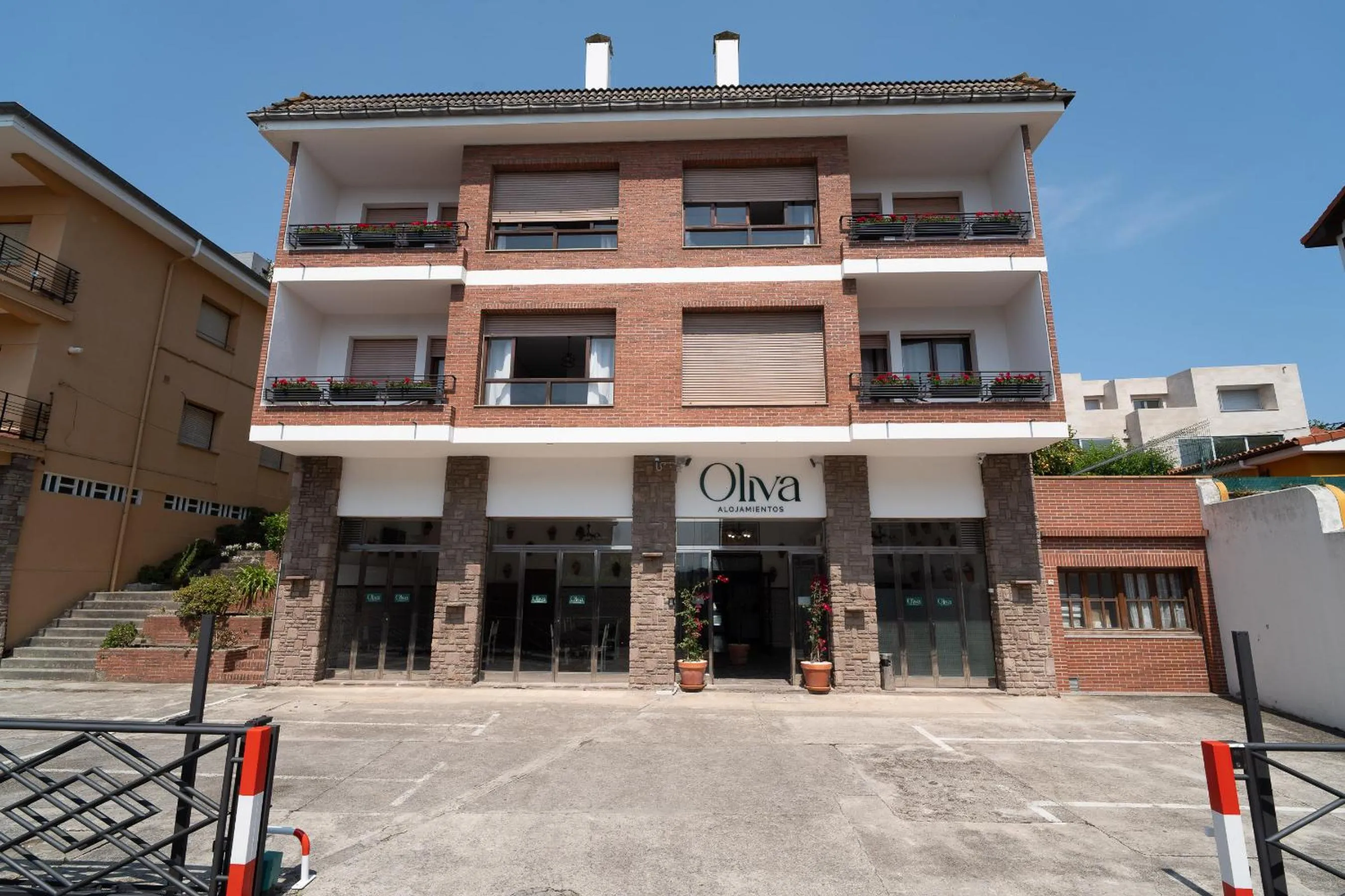 Property building in Alojamientos Valdecilla 3000