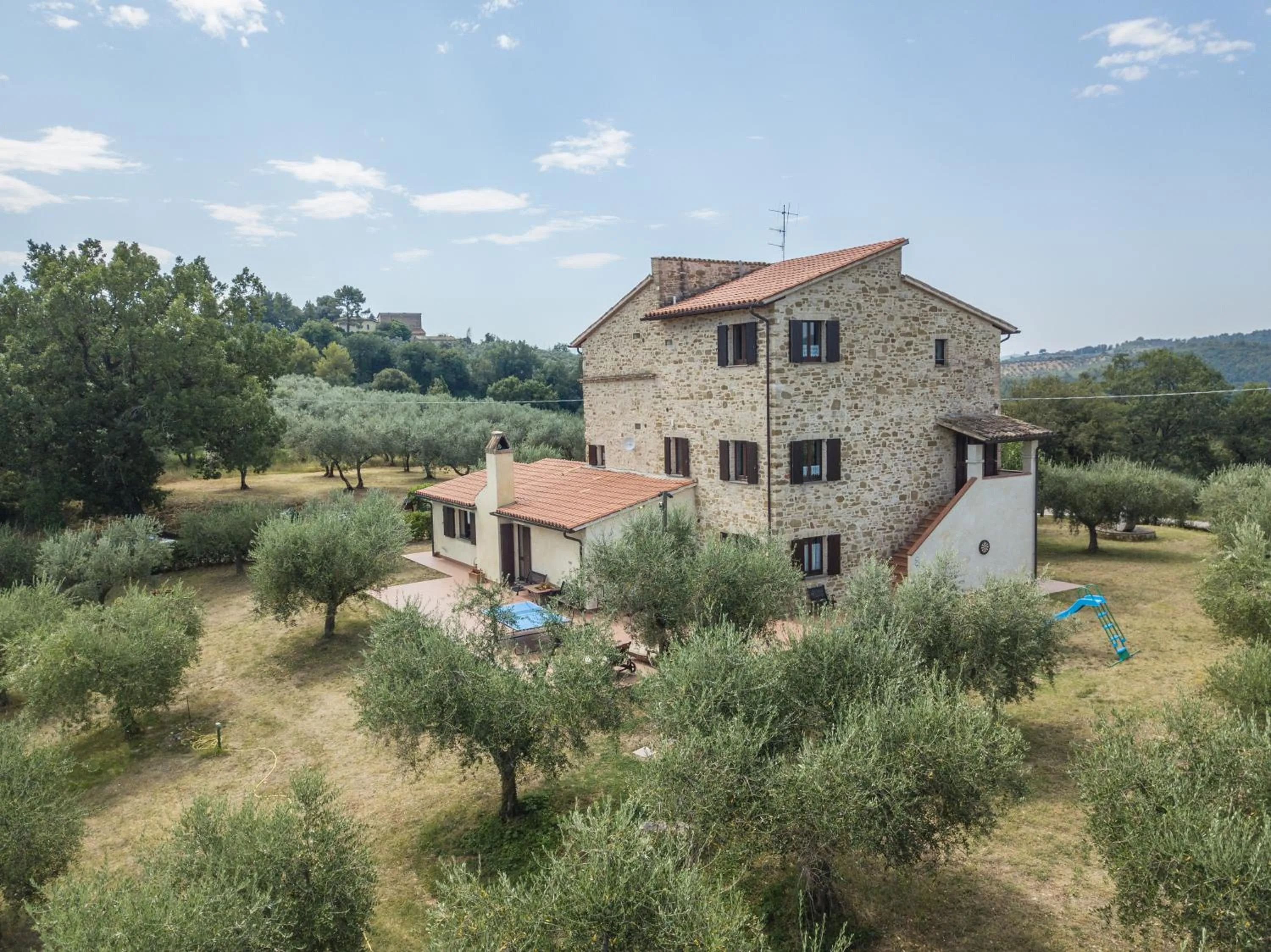 Property building in Maestà delle Quattro Chiavi