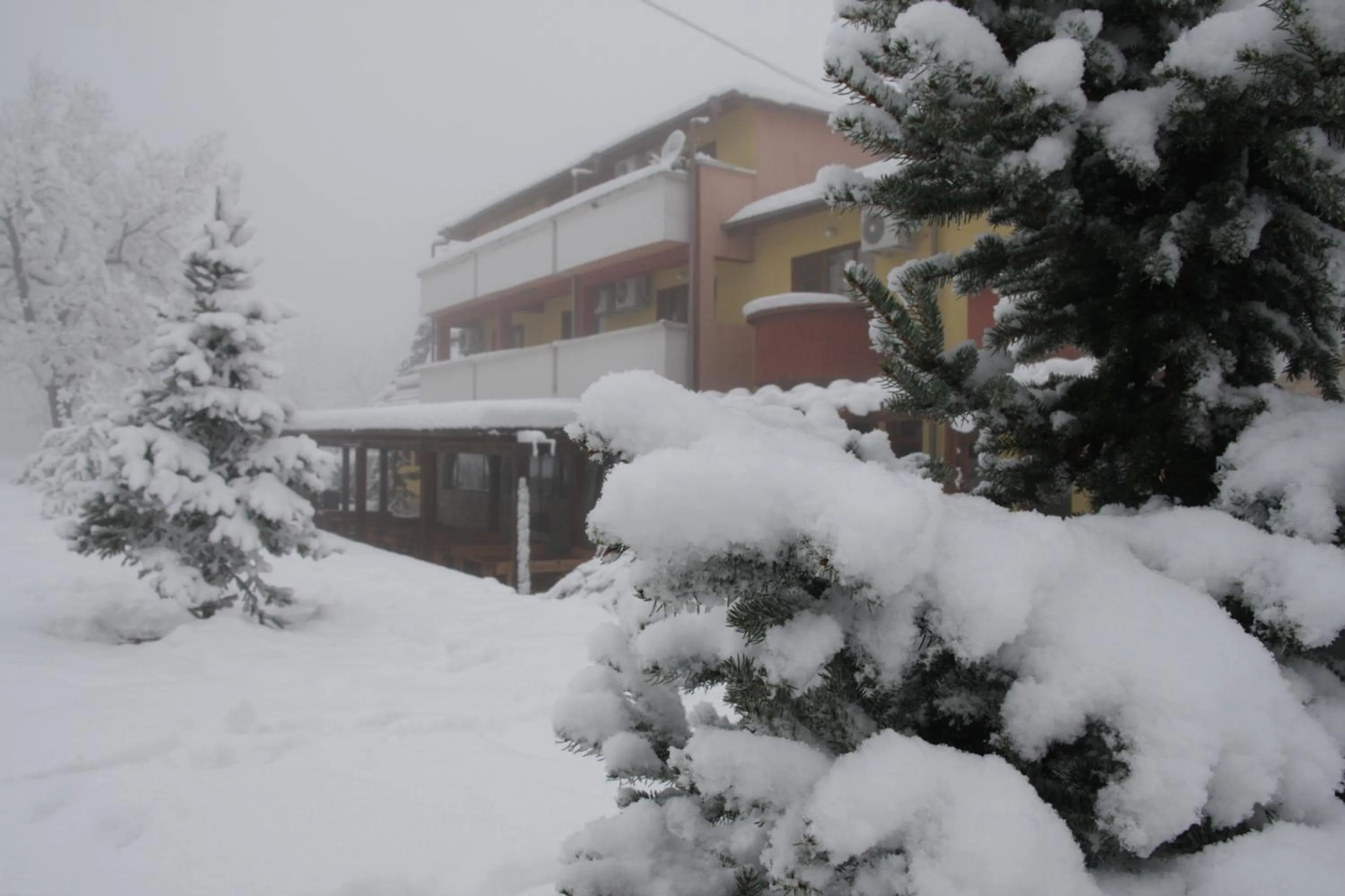 Facade/entrance in Туристически комплекс"Странджа"