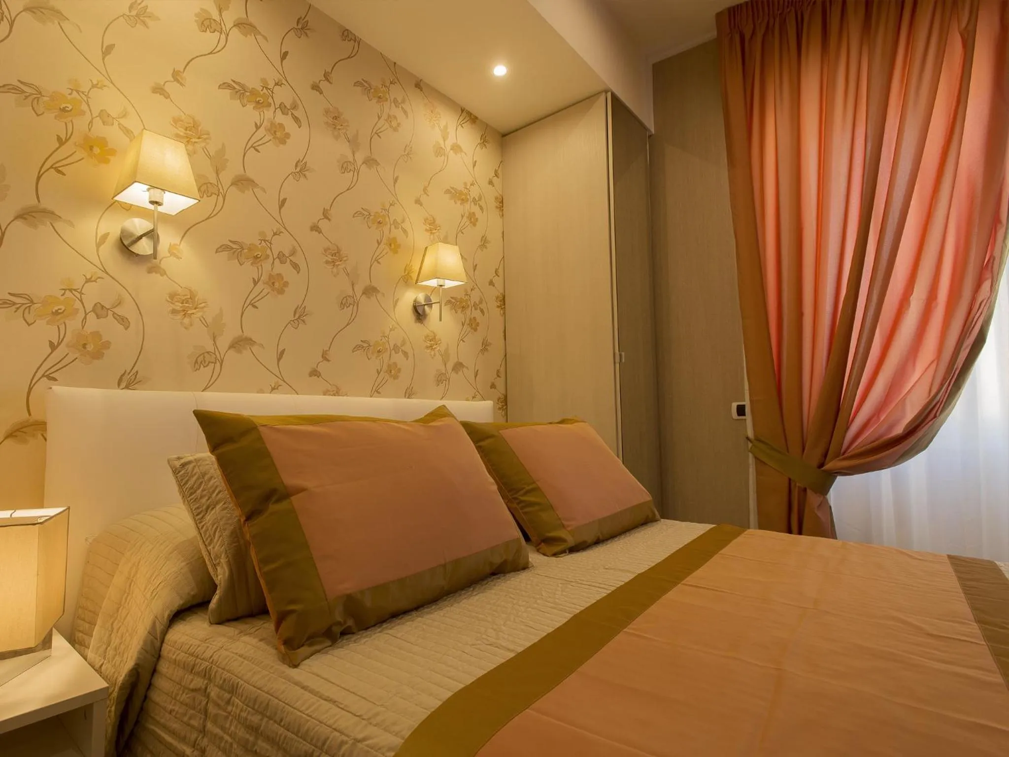 Decorative detail, Bed in Locanda di Mosconi