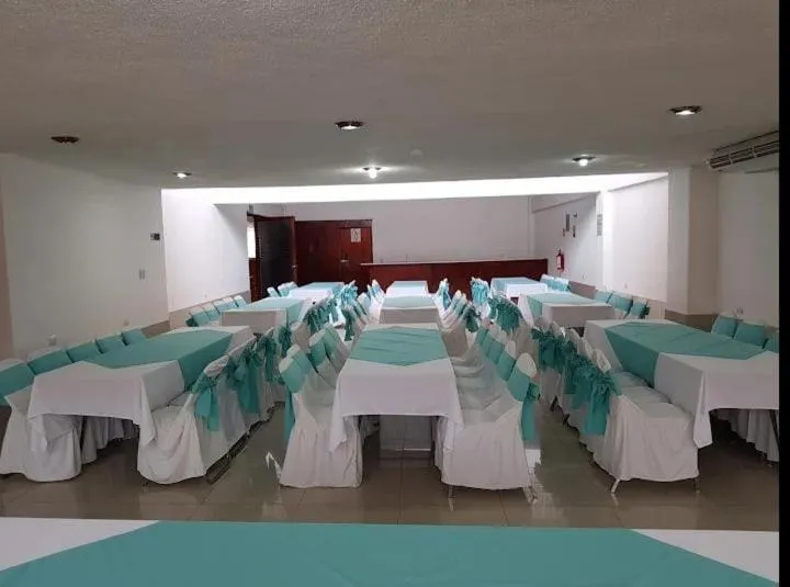 Business facilities in Hotel Narváez Dorado Centro de Convenciones