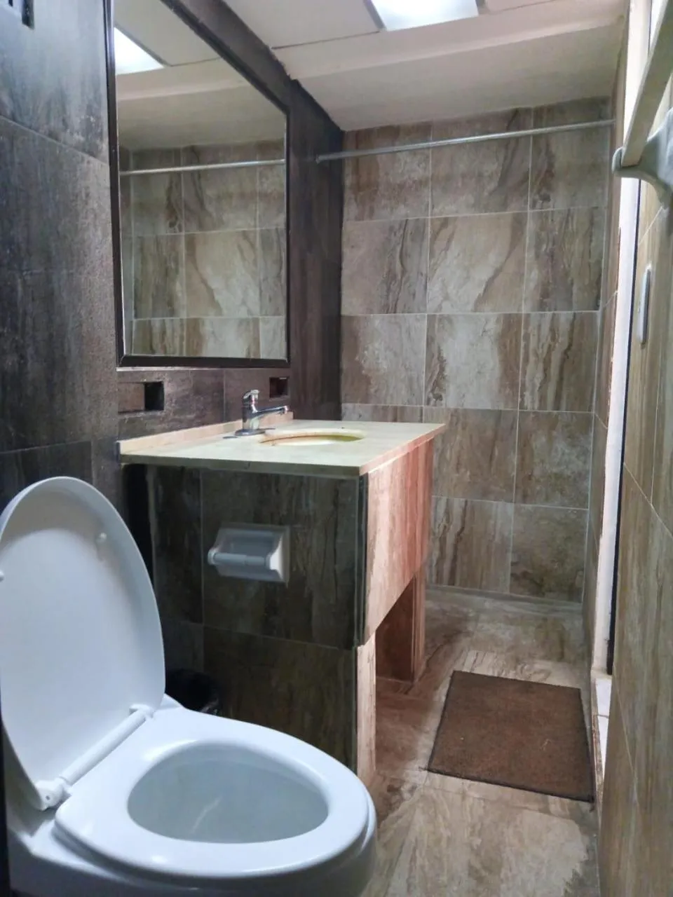 Bathroom in Hotel Narváez Dorado Centro de Convenciones