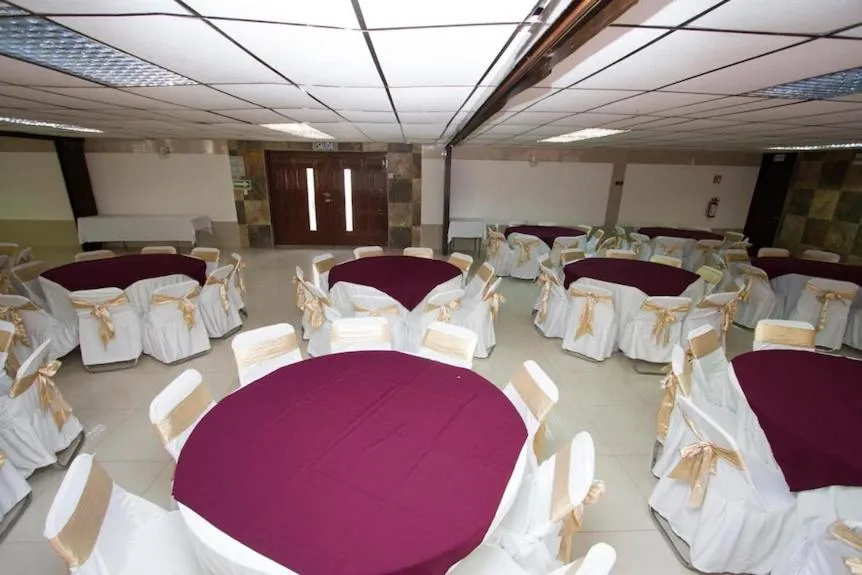 Business facilities in Hotel Narváez Dorado Centro de Convenciones